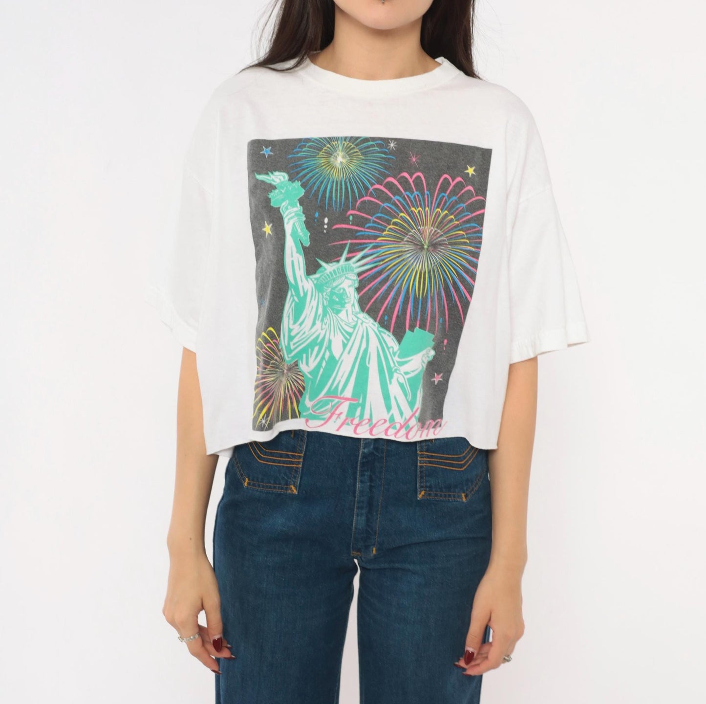 90s Statue of Liberty Fireworks Graphic Tee White Cropped Cotton Medium