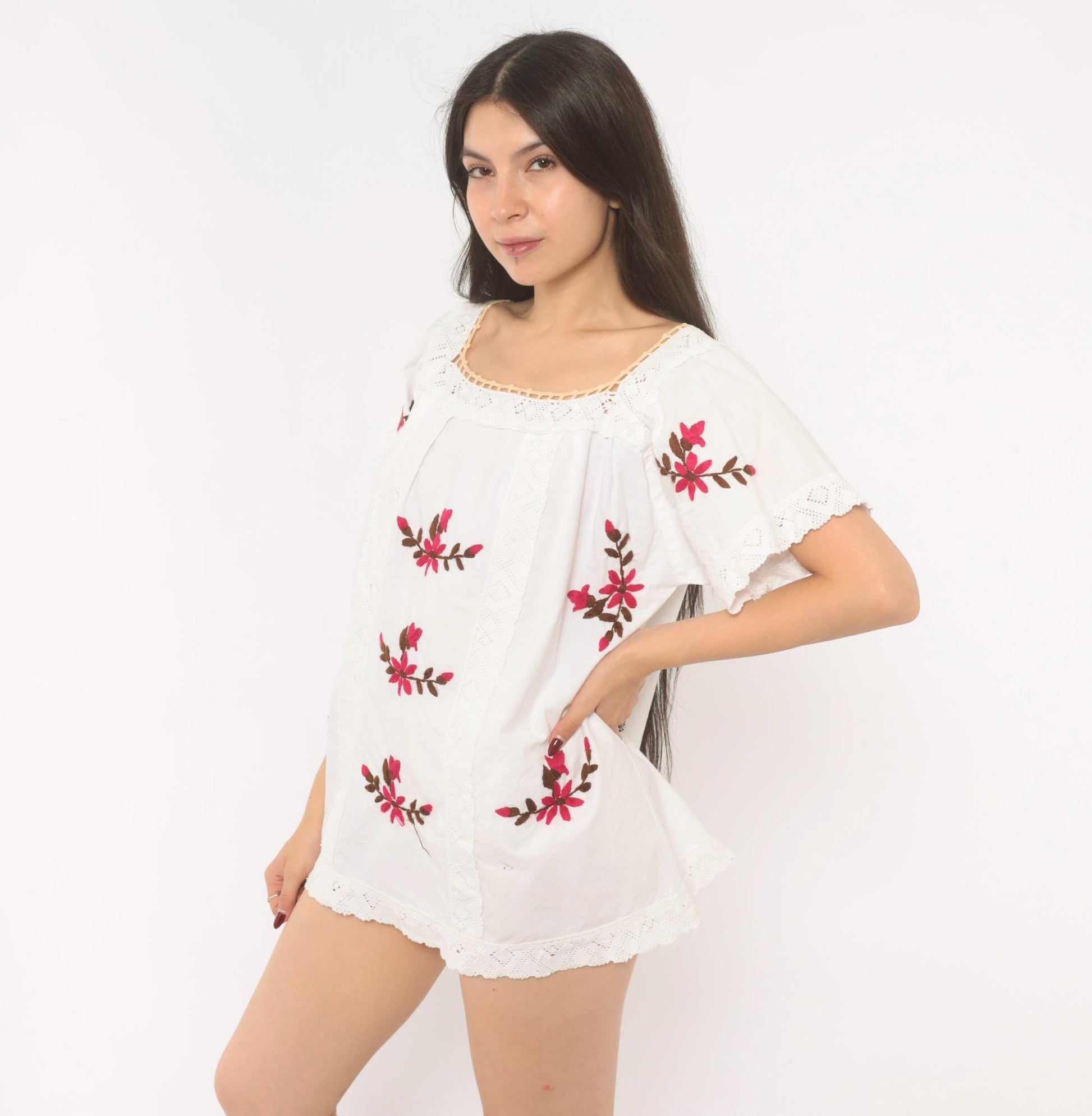 90s White Cotton Peasant Blouse Embroidered Floral Square Neck Puff Sleeve Medium