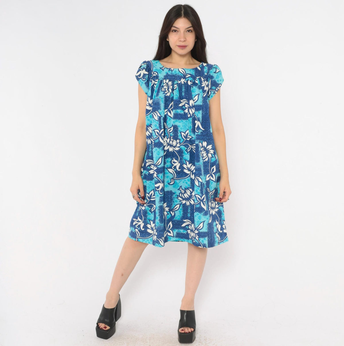 80s Made In Hawaii Muumuu Dress Blue Floral Cotton Knee-Length Medium