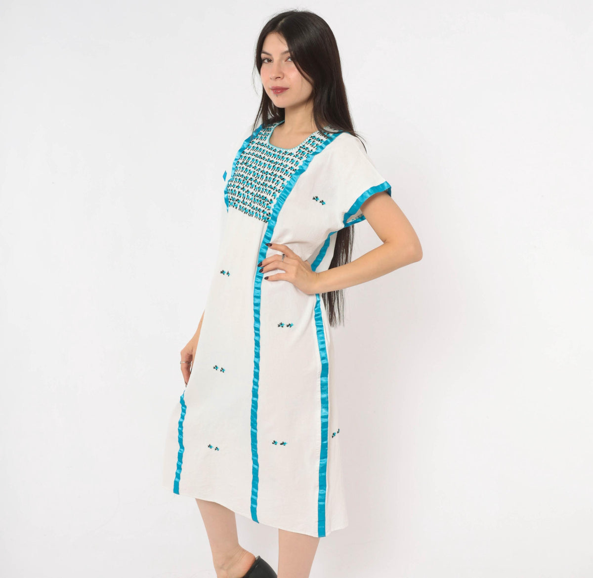 90s White Cotton Midi Dress Turquoise Embroidered Floral Bib Yoke Medium M