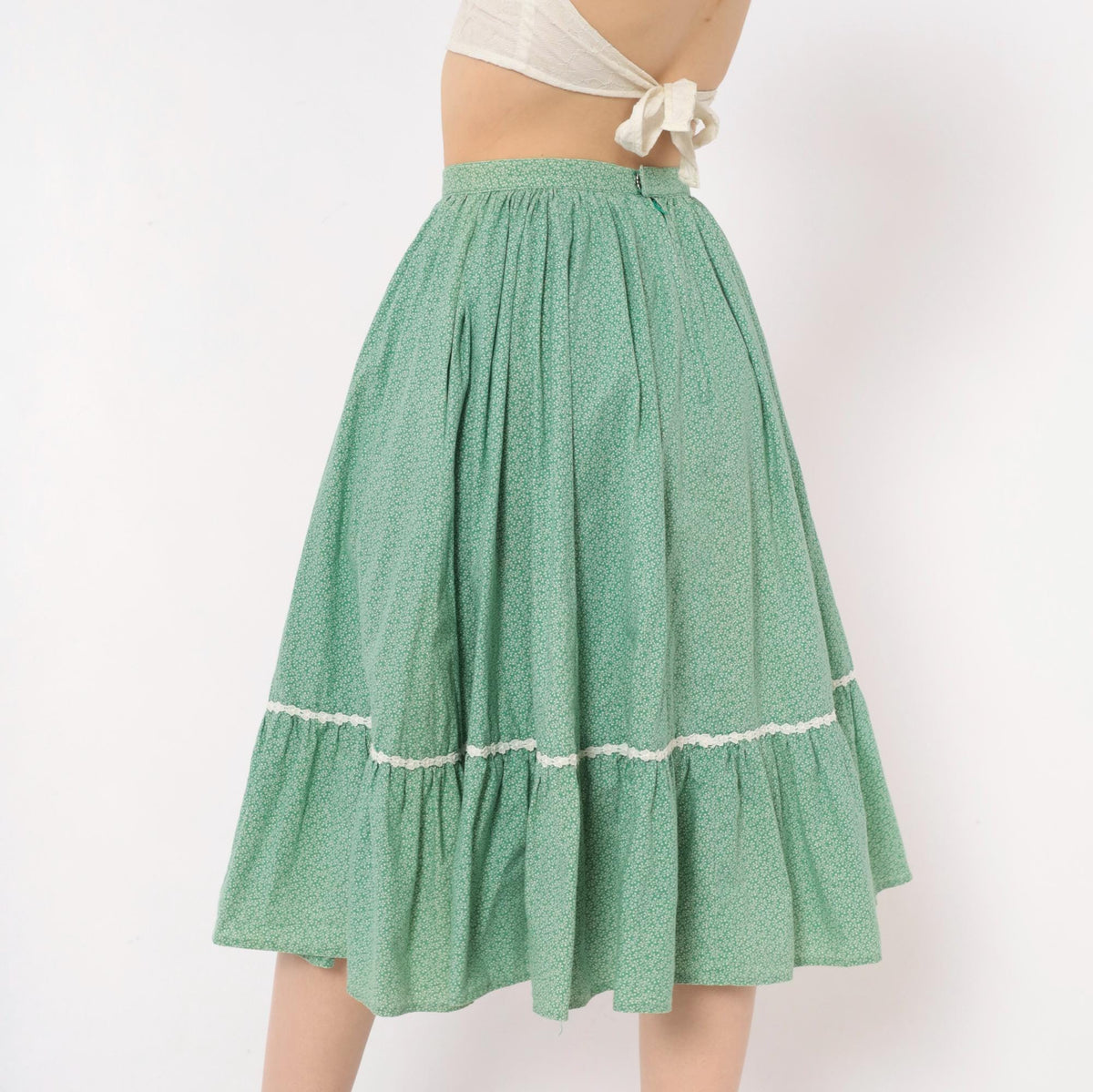 80s Green Ditsy Floral Skirt Cotton Knee-Length Full Circle Gathered Pockets XS