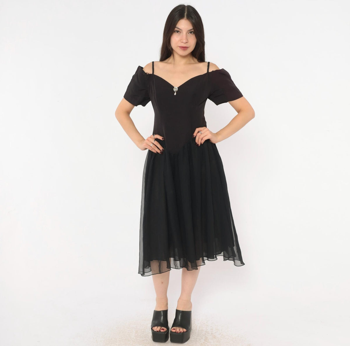 90s Nite Scarlett Black Midi Dress Sweetheart Neckline Puff Sleeve Small