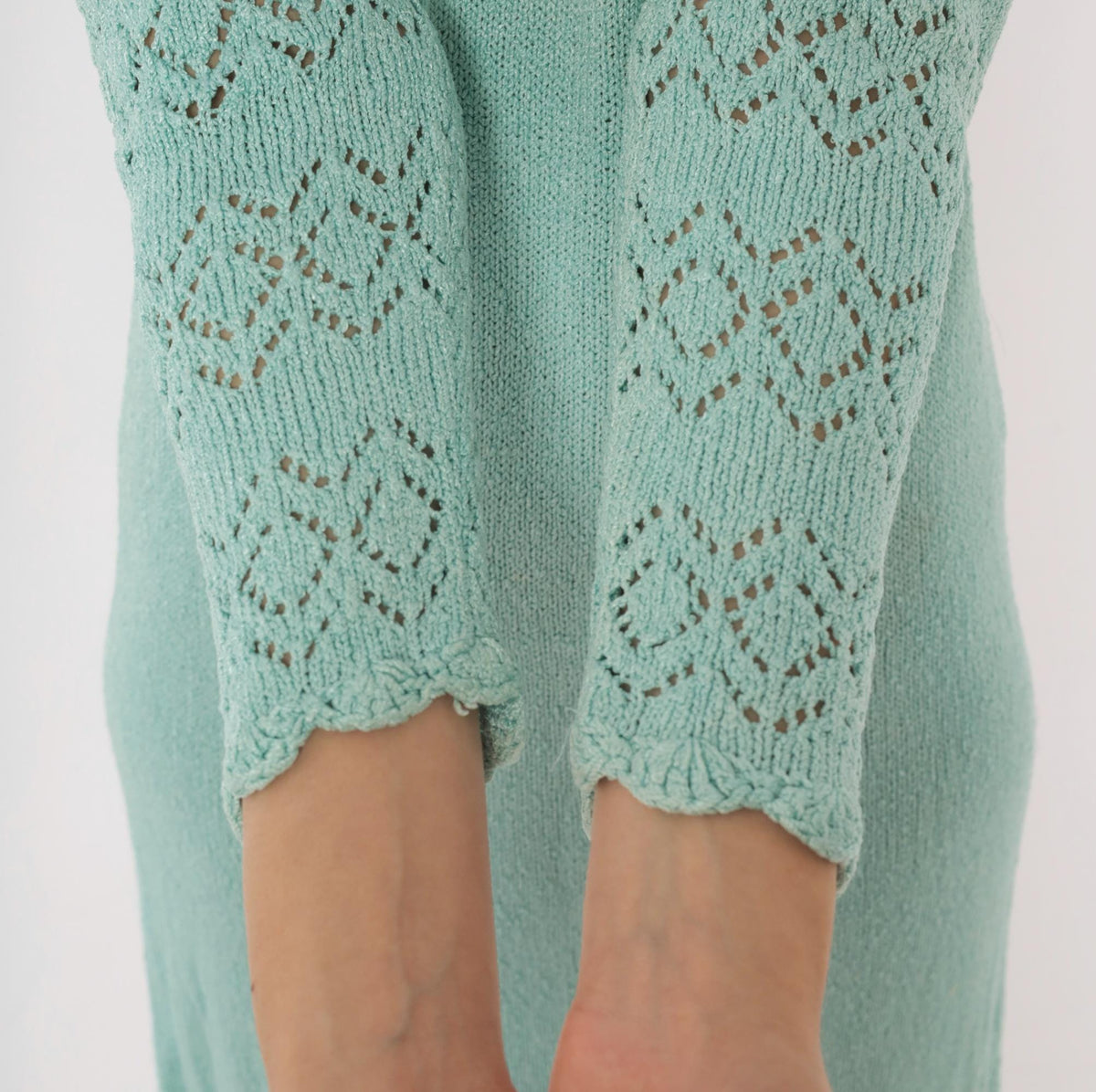 70s Seafoam Pointelle Knit Dress Cotton V-Neck Scalloped Long Sleeve Medium