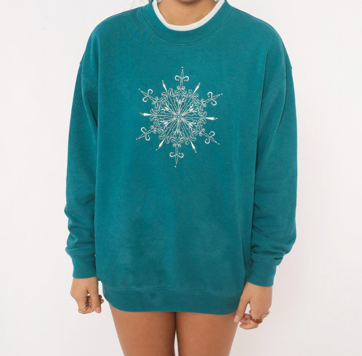 90s M&C Sportswear Teal Snowflake Embroidered Sweatshirt Beaded Crewneck Large L