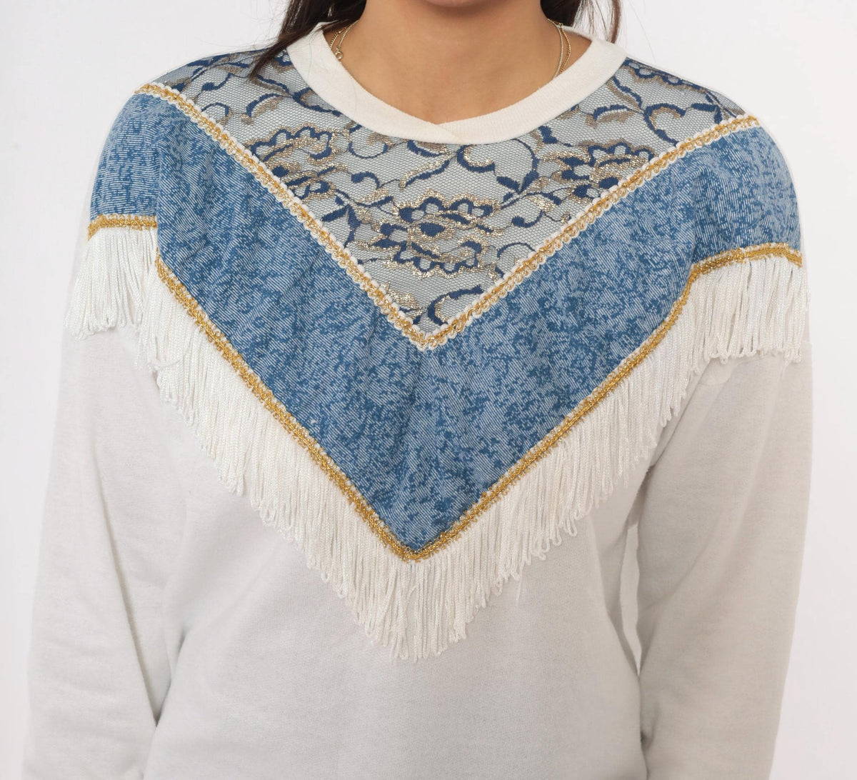90s Stepping-Up White Fringe Sweatshirt Blue Tapestry Yoke Gold Trim Medium
