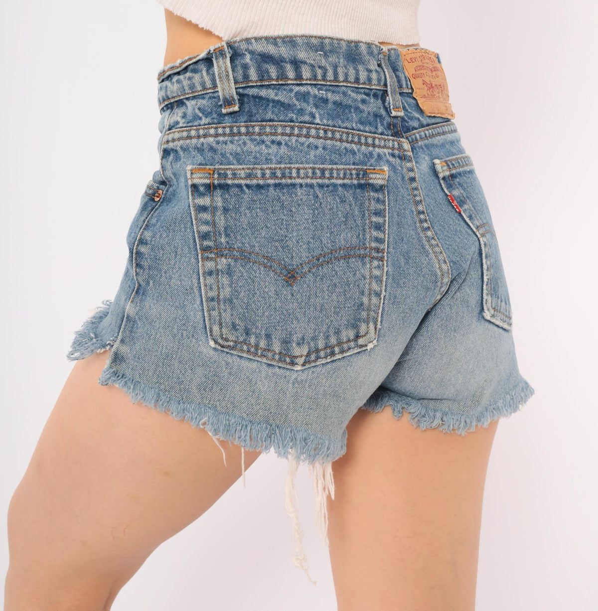 90s Levis Cutoff Shorts Light Wash Denim High Rise Frayed Medium M