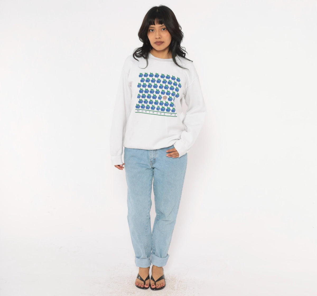 Y2K Gildan Blueberry Muffin Sweatshirt White Montrose PA Graphic Small
