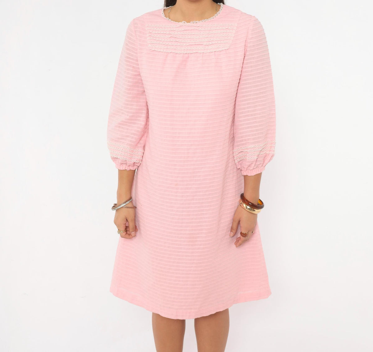 60s Pink Shift Dress White Crochet Lace Trim Puff Sleeve Knee Length Medium