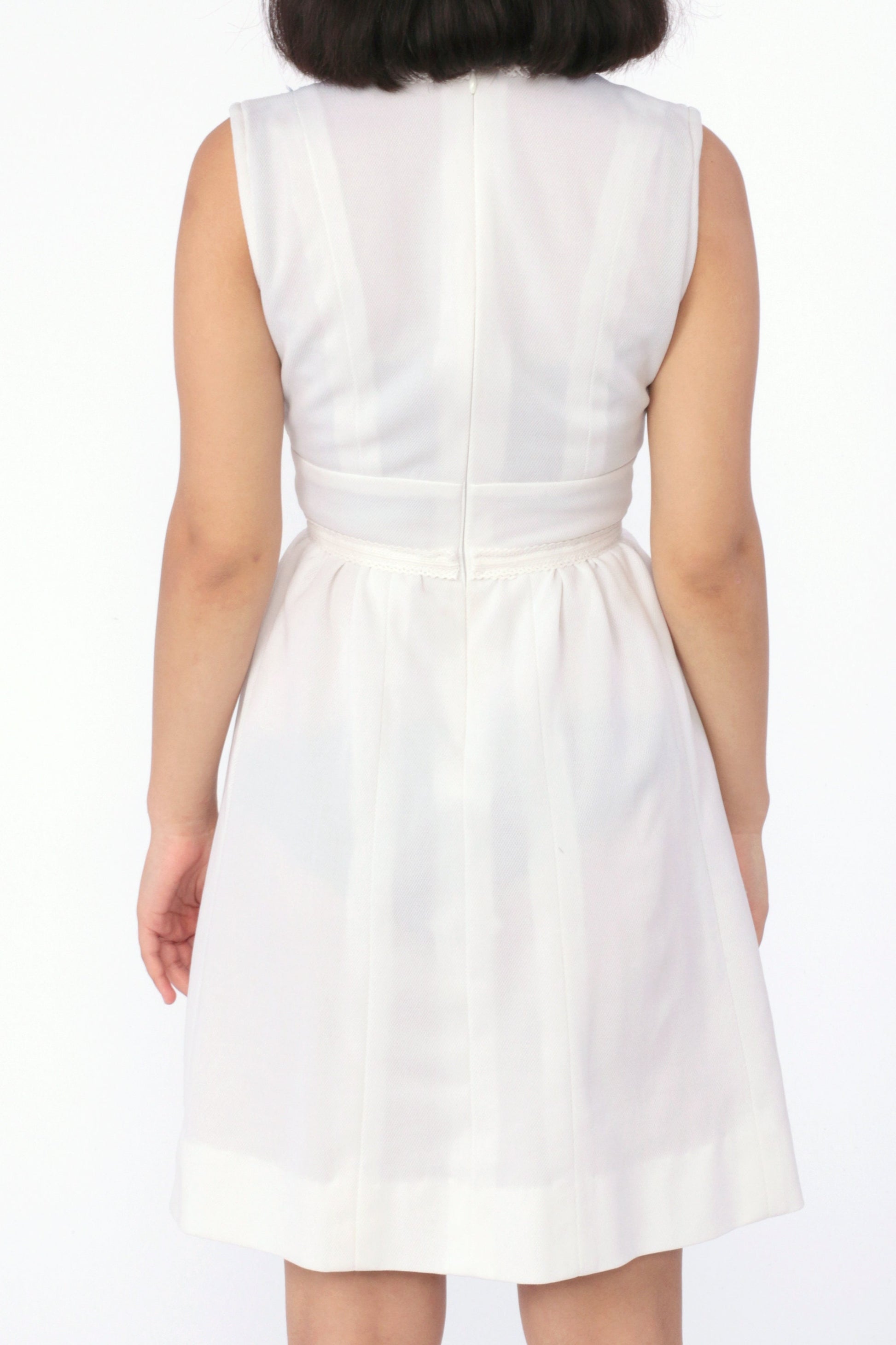 70s White Babydoll Mini Dress Empire Waist Lace Collar Sleeveless Extra Small