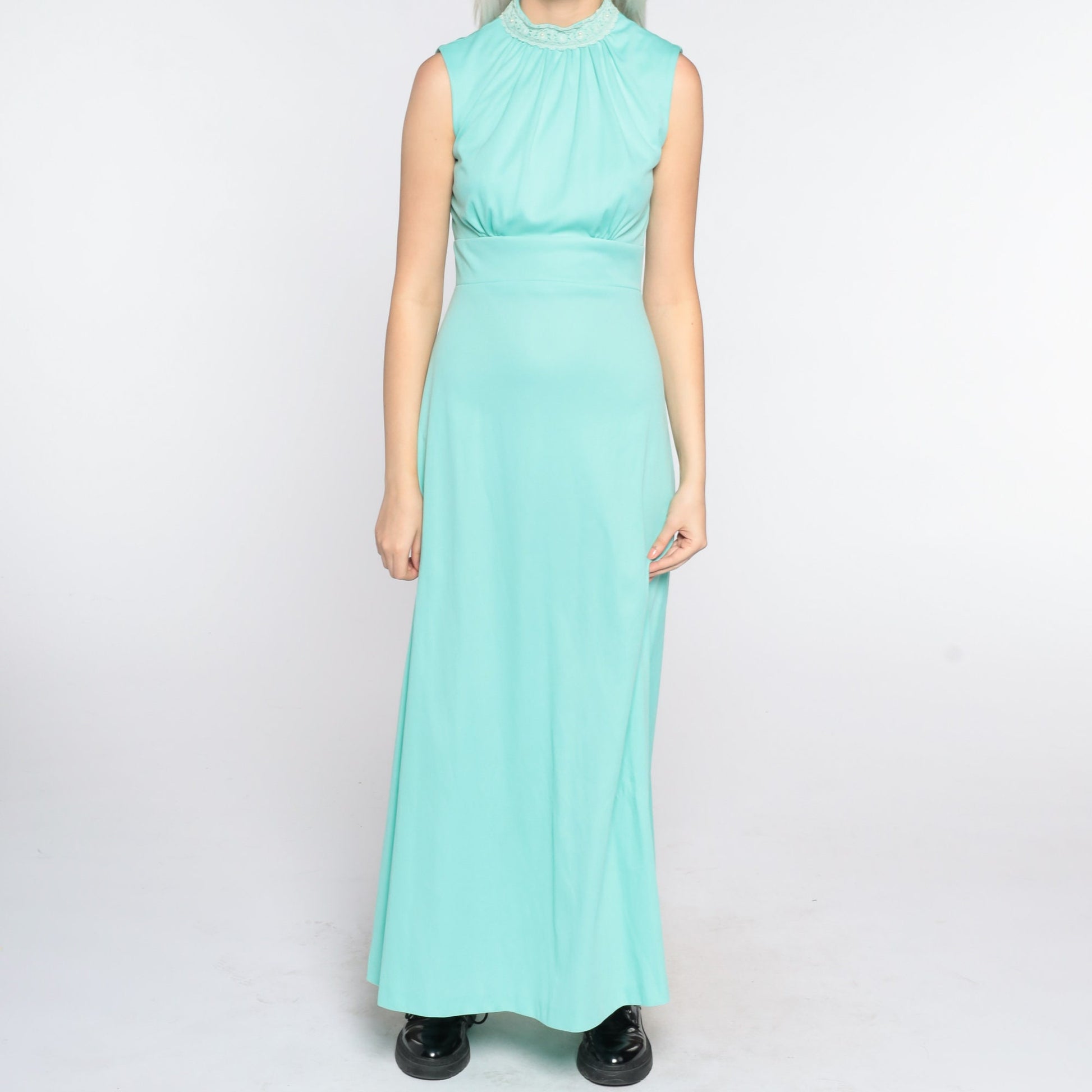 70s Seafoam Maxi Dress Empire Waist Crochet Collar Sleeveless Small