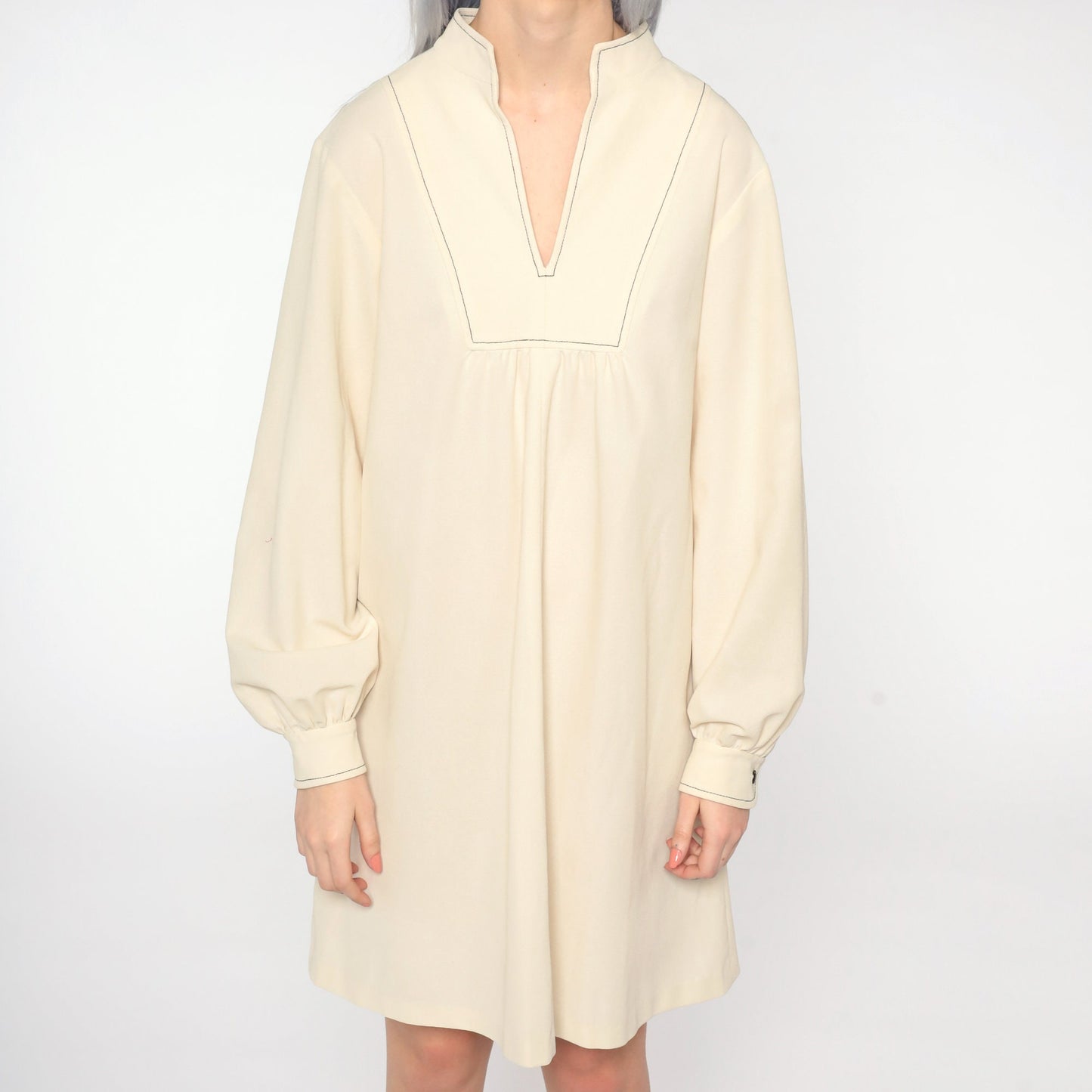 1960s Cream Shift Dress V-Neck Long Sleeve Mod Mini Polyester Large L