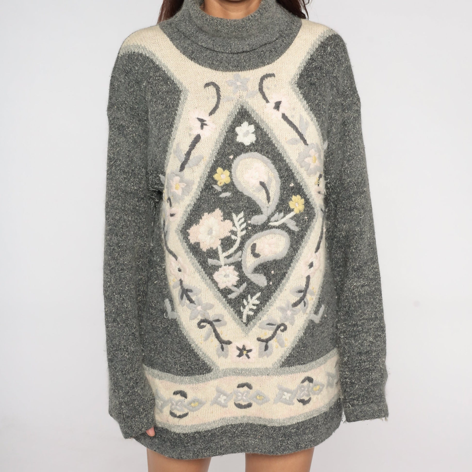 80s Grey Silk Turtleneck Sweater Paisley Floral Embroidered Knit Medium M
