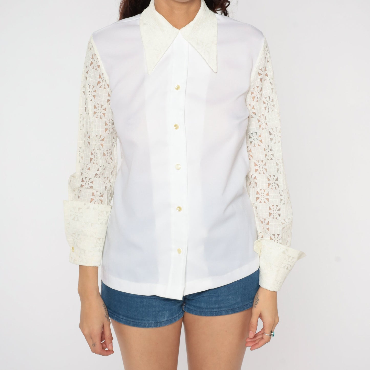 70s White Lace Blouse Floral Cutout Dagger Collar Button-Up Small