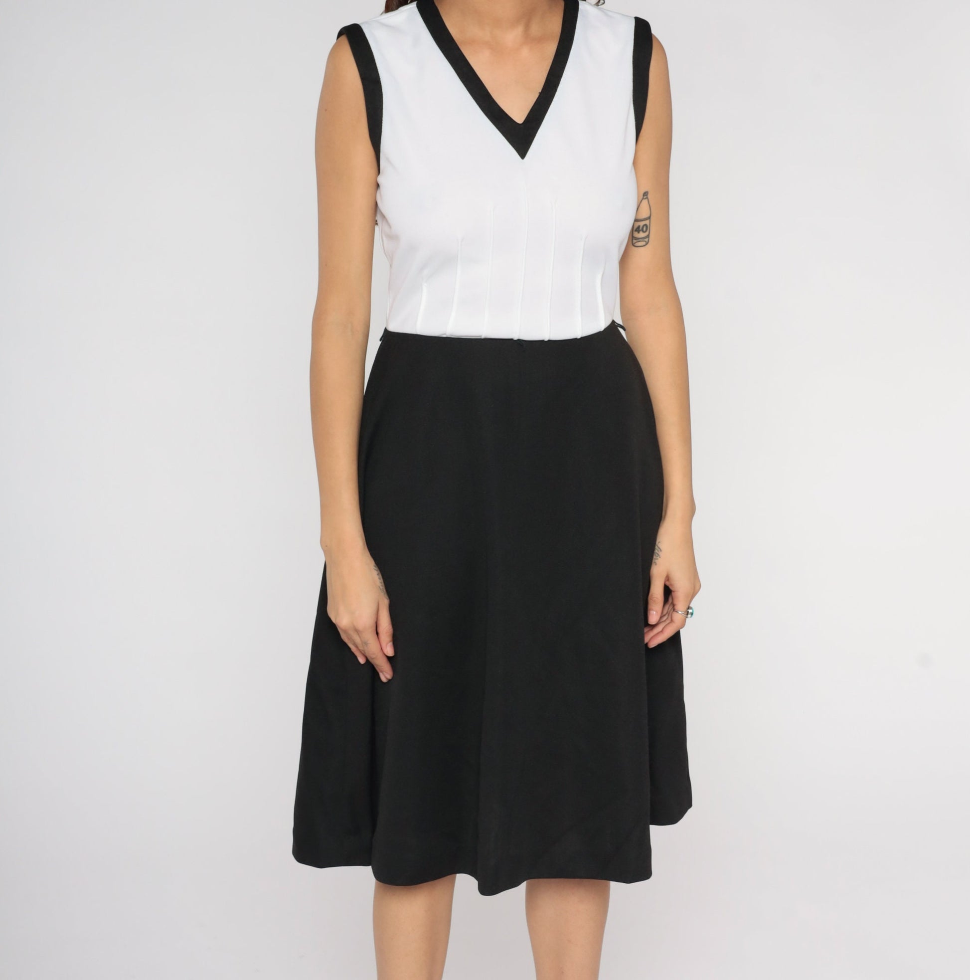 70s Black White Colorblock Midi Dress Sleeveless High Waist V Neck Medium