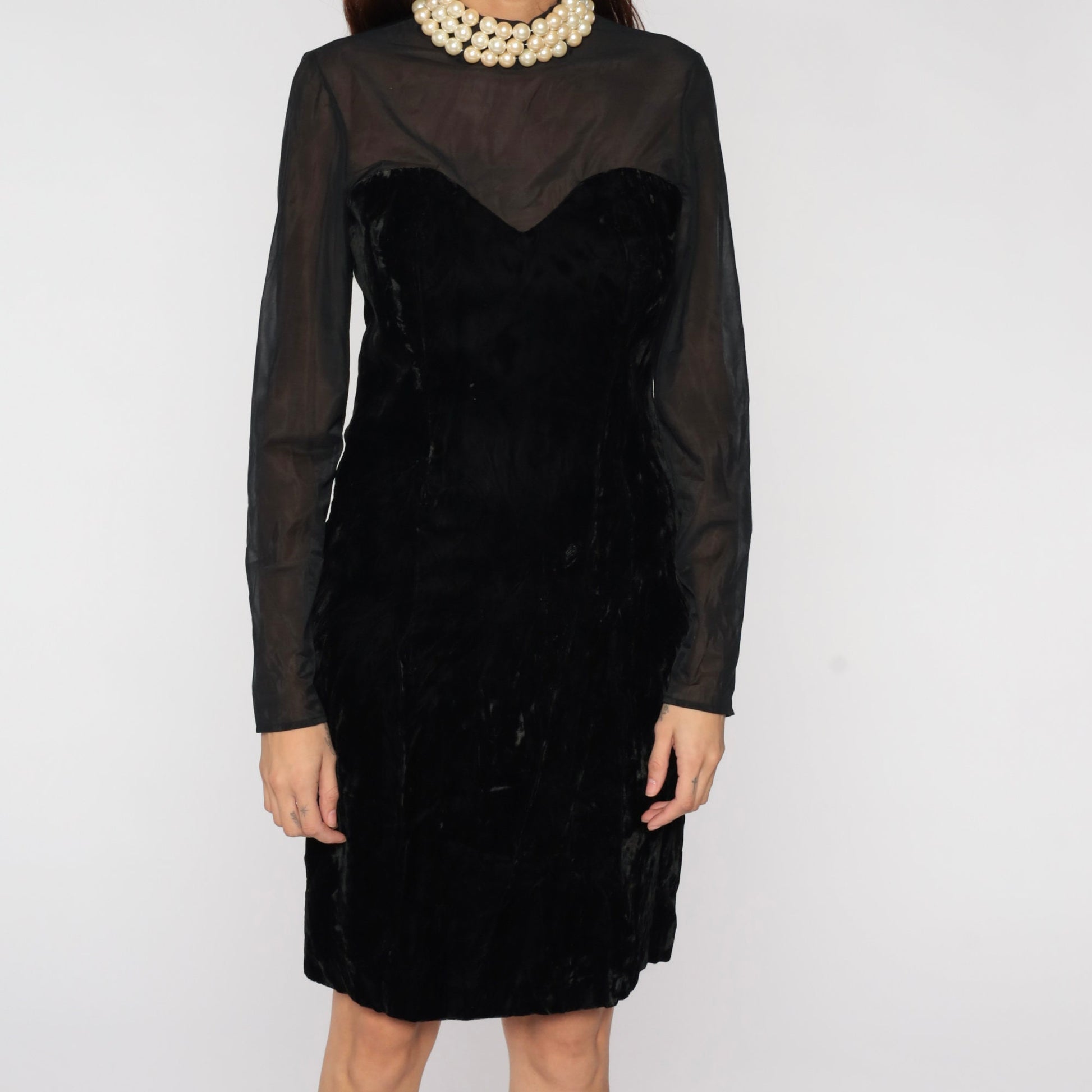 80s Black Velvet Beaded Sweetheart Dress Illusion Neckline Sheath Cocktail Medium