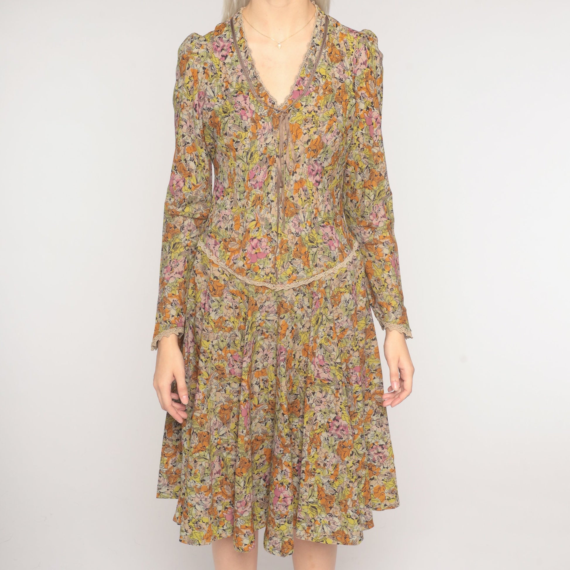 70s Floral Puff Sleeve Dress Knee Length Multicolor Print Medium M