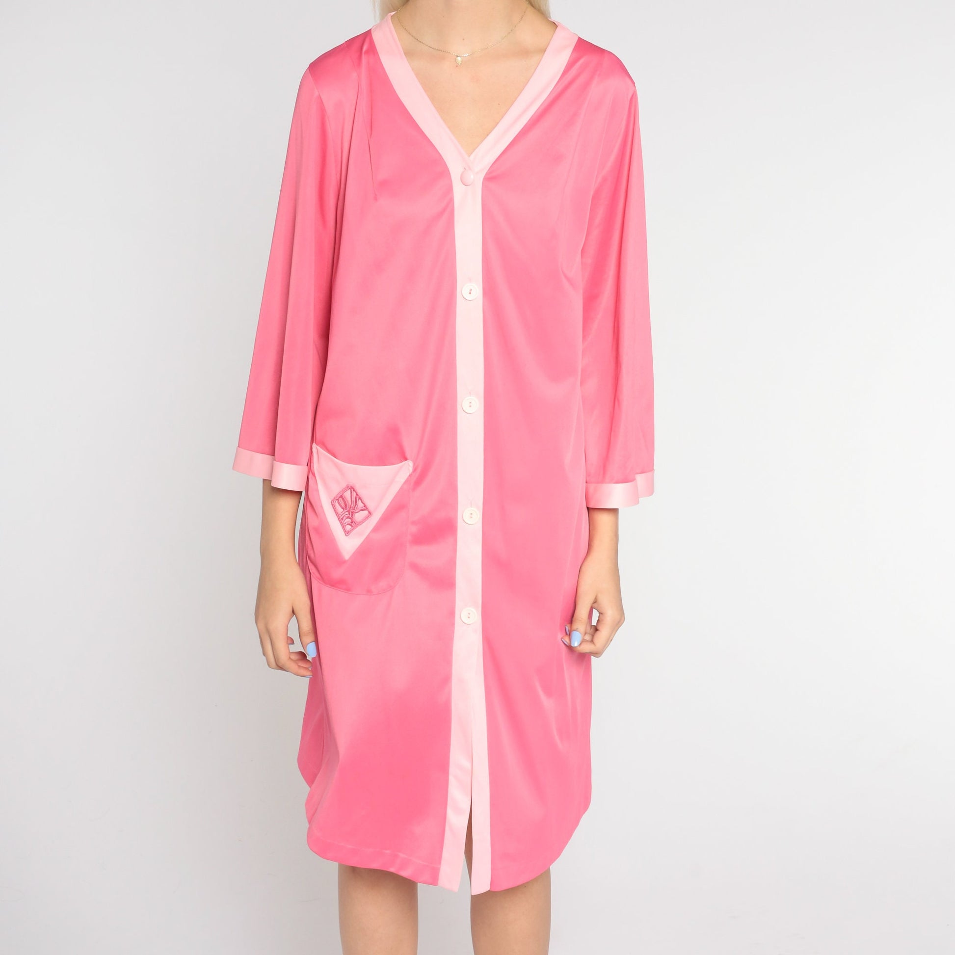 70s Pink Nylon Pajama Dress Embroidered Pocket Button-Up Nightgown Medium Large