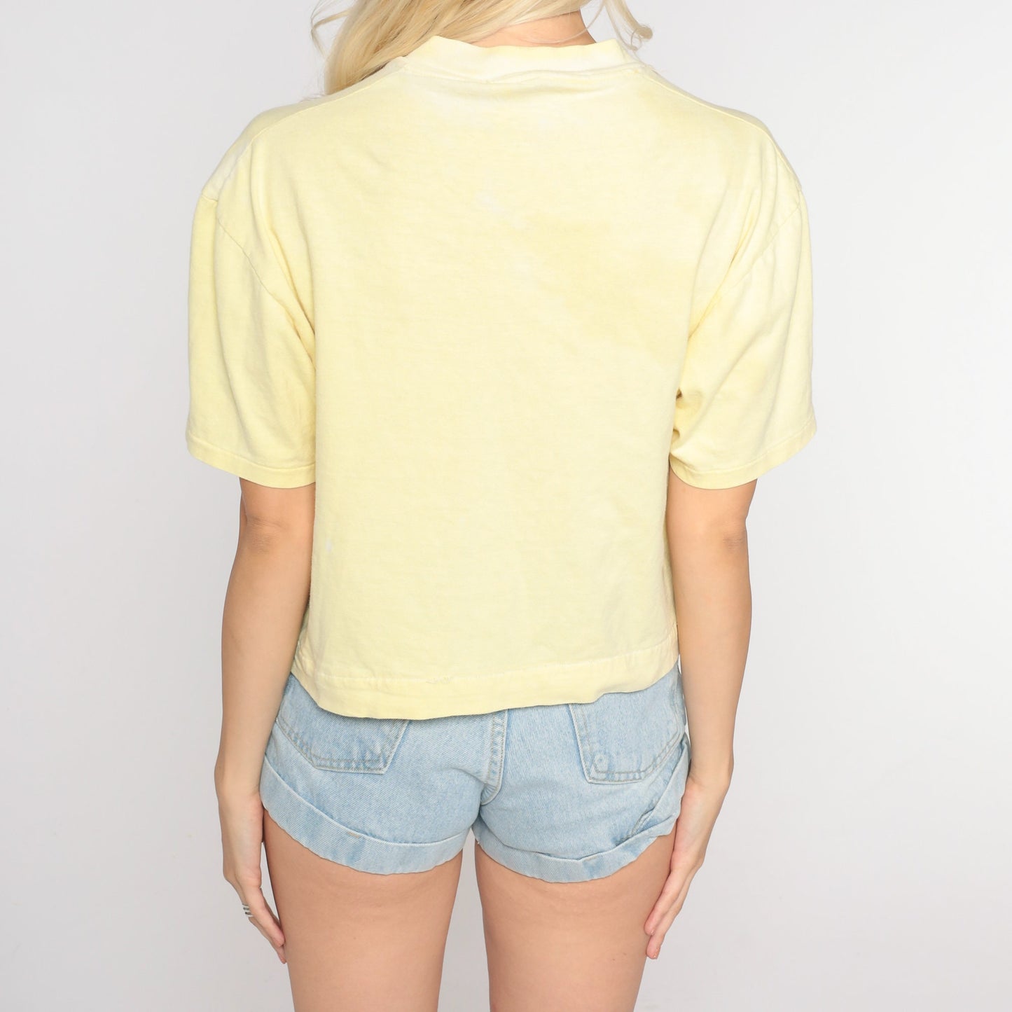 90s Ocean Pacific Sailboat Graphic T-Shirt Yellow Cotton Medium