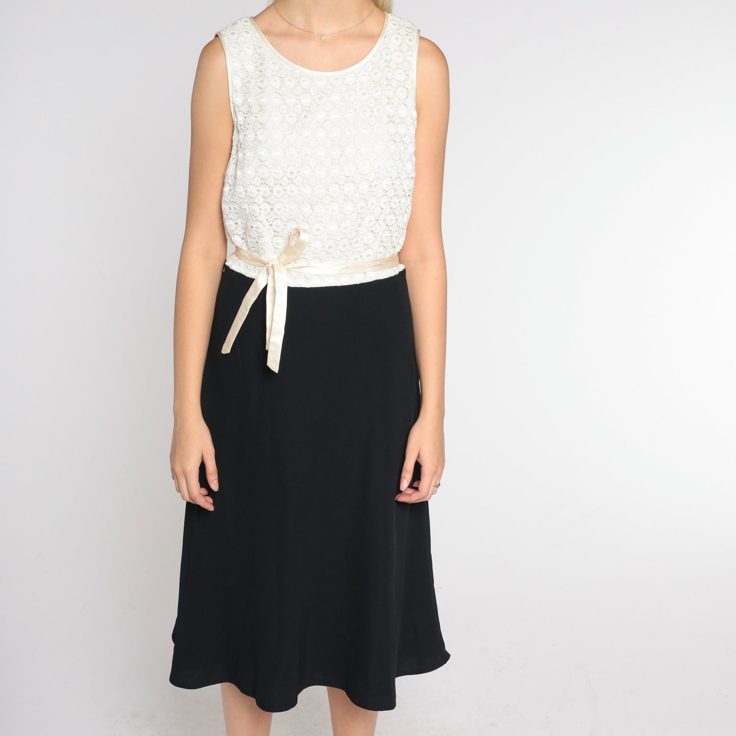 90s Black White Floral Lace Midi Dress High Waisted A-Line Sleeveless Medium