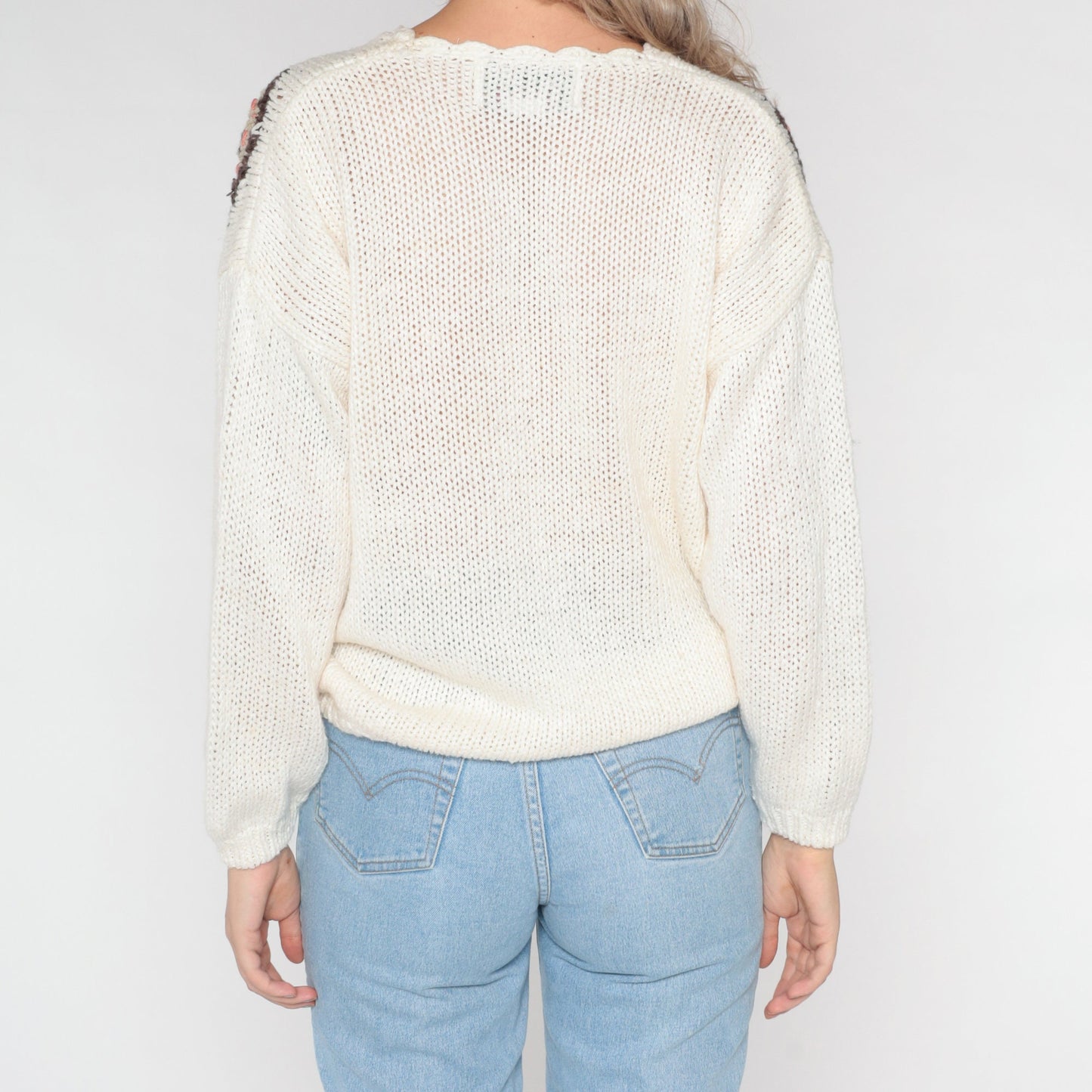 90s White Floral Paisley Embroidered Sweater Scalloped Neckline Large