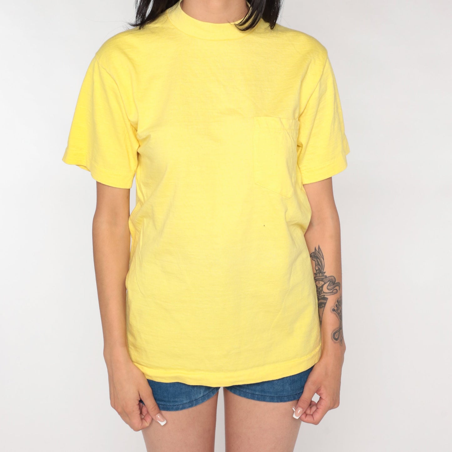 90s Yellow Cotton Pocket T-Shirt Plain Tee Single Stitch Medium