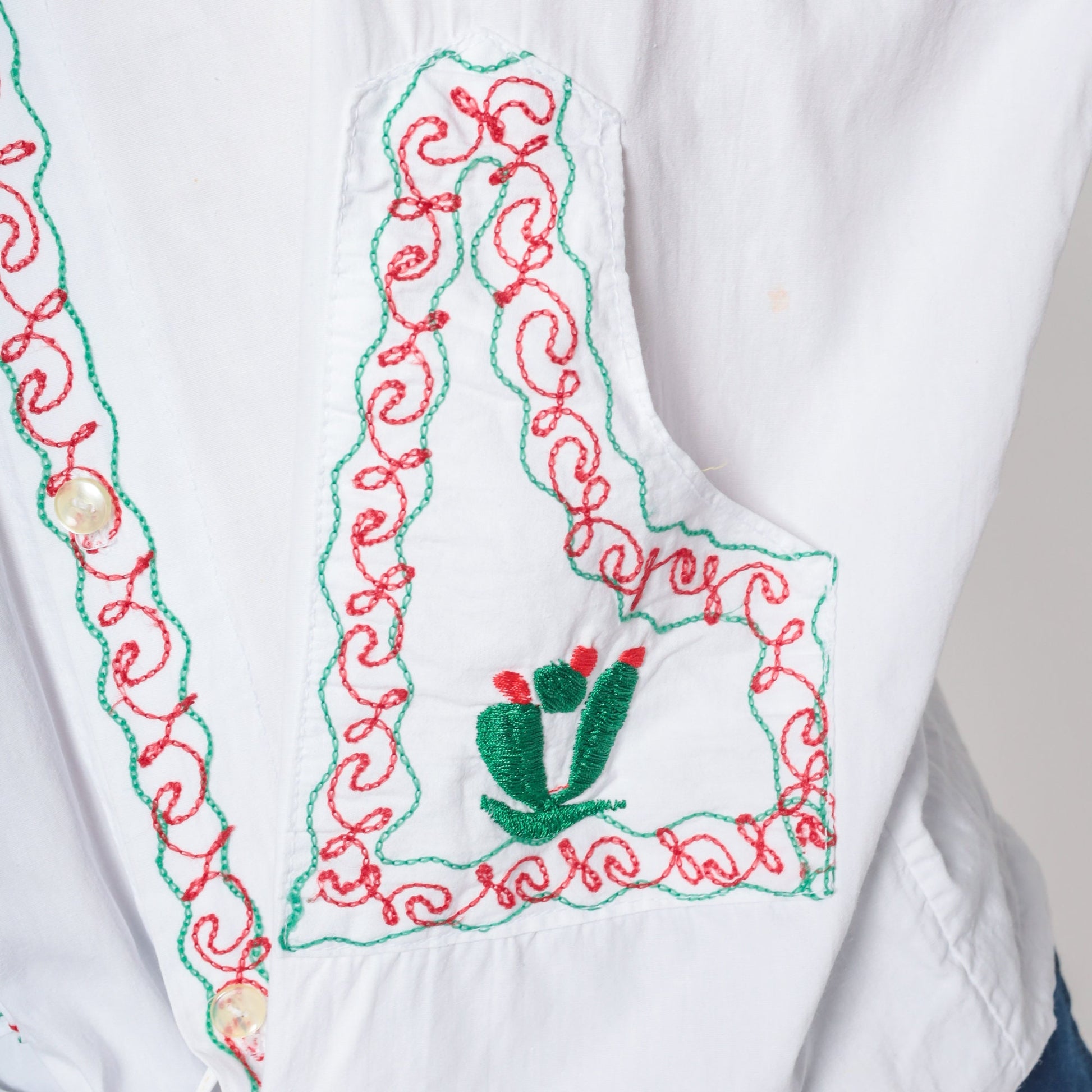 90s Embroidered Mexican Eagle Cactus Cotton Button Up White Medium