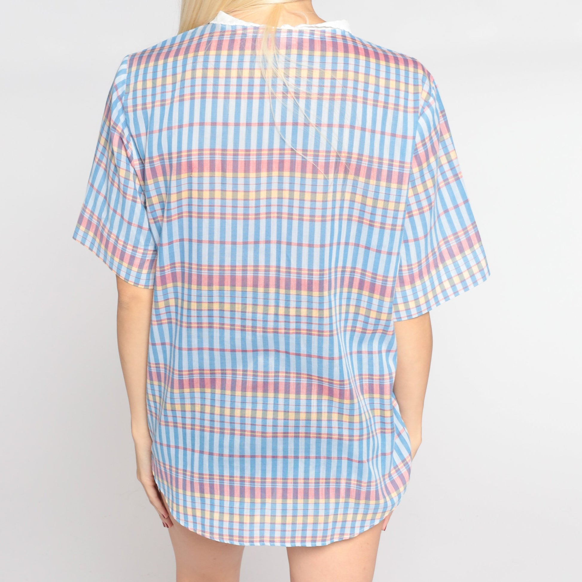 80s Blue Checkered Button-Up Blouse Peter Pan Collar Eyelet Lace Medium Large