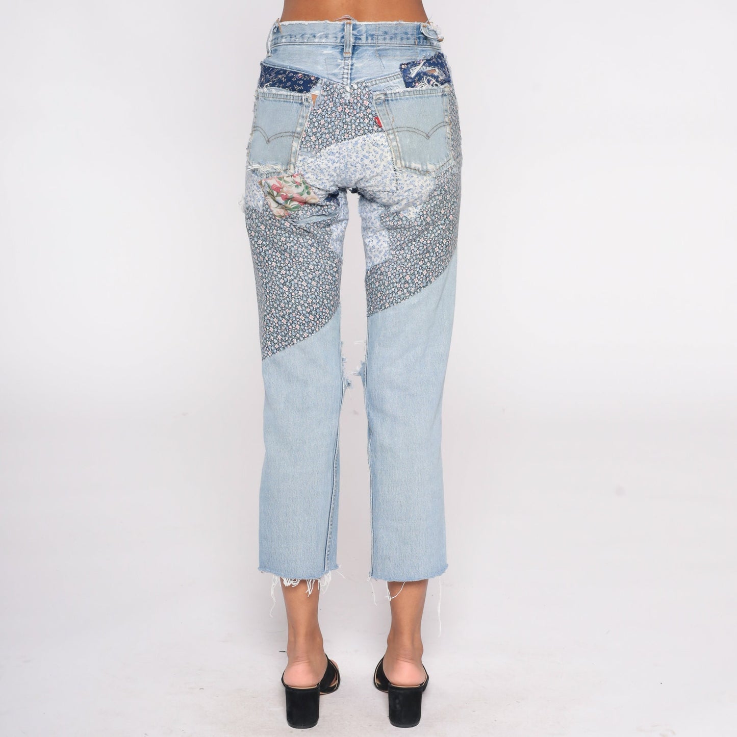 00s Levi's Floral Patchwork Ripped Jeans Cropped Straight Leg Small
