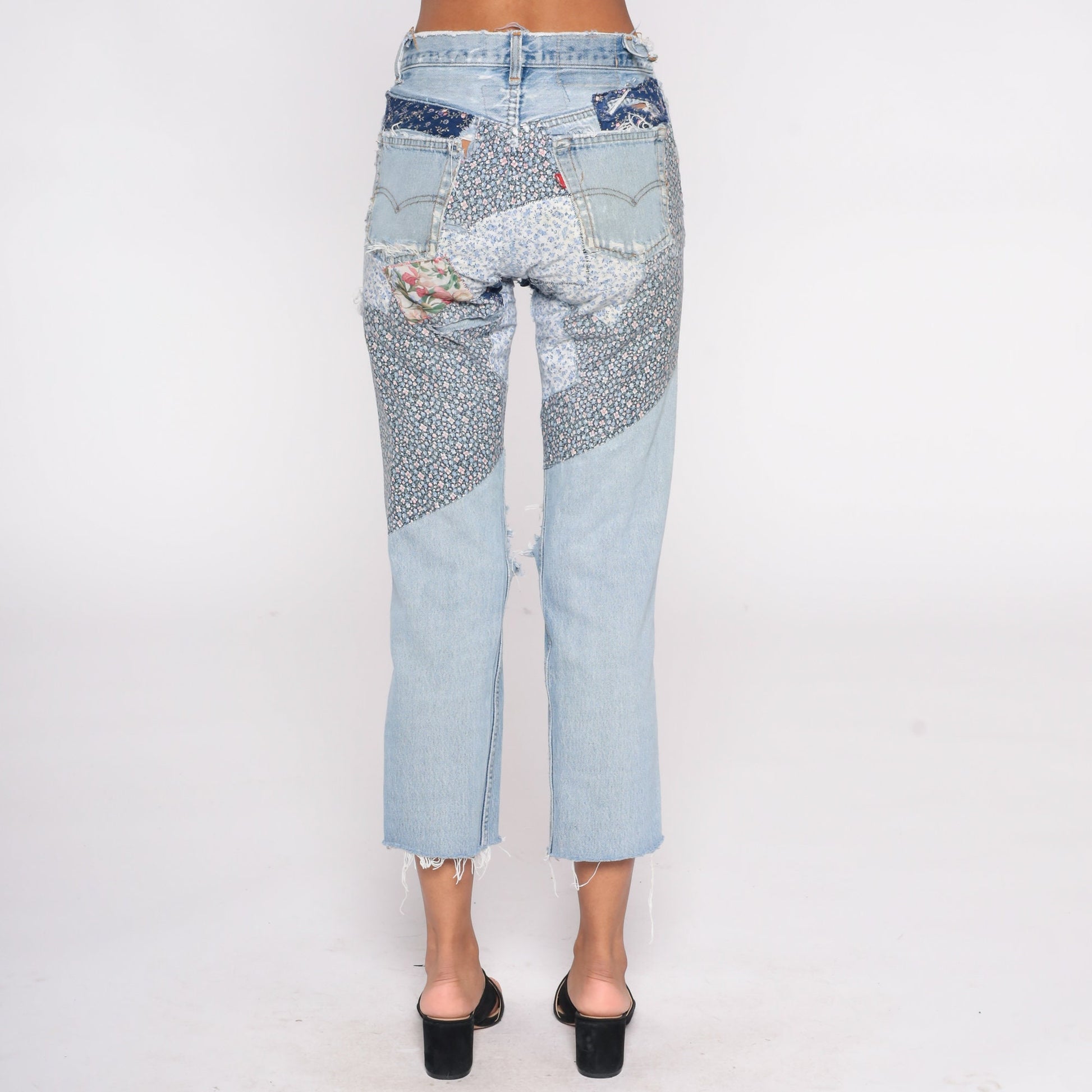 00s Levi's Floral Patchwork Ripped Jeans Cropped Straight Leg Small