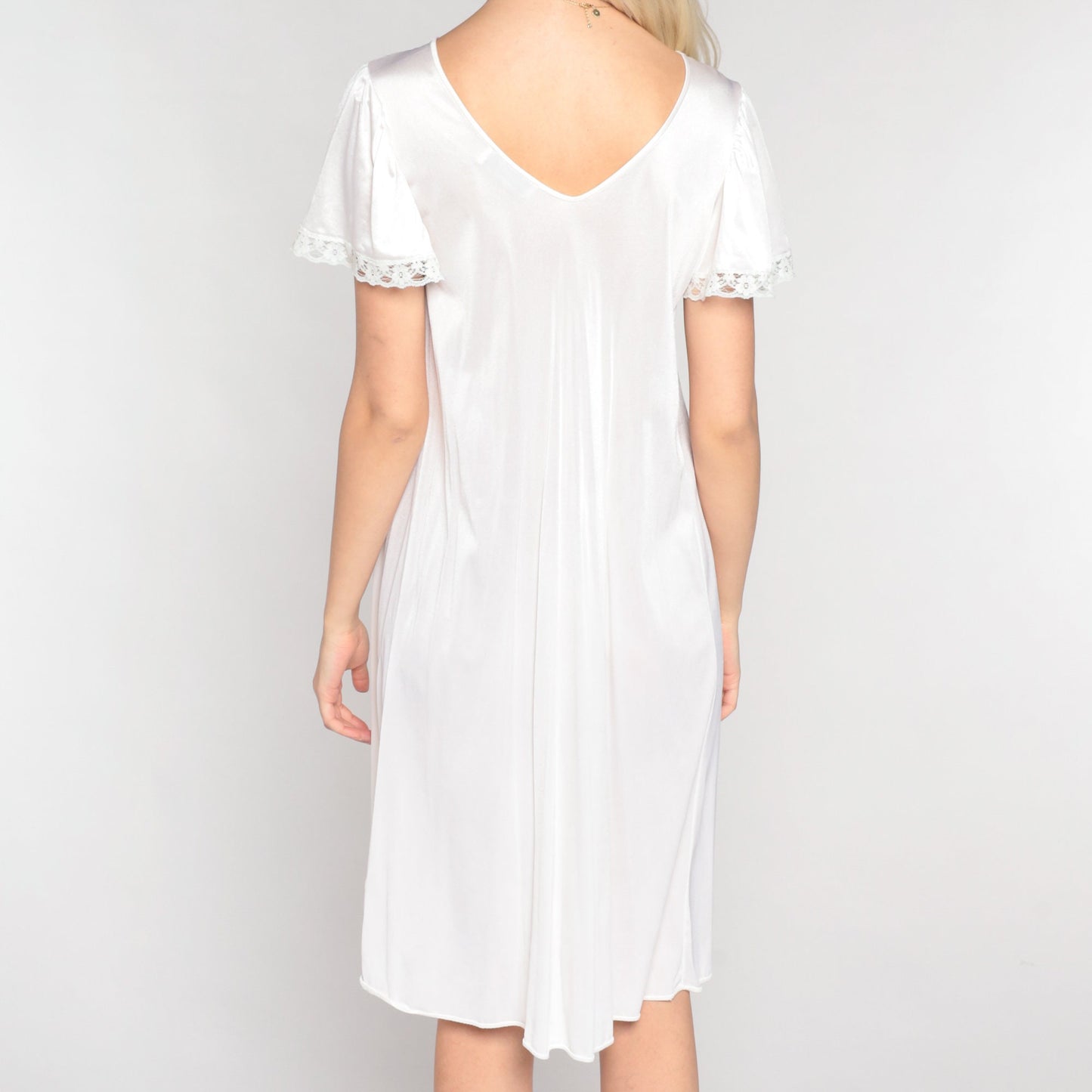 80s White Lace Nightgown Floral Trim V-Neck Short Sleeve Knee Length Medium