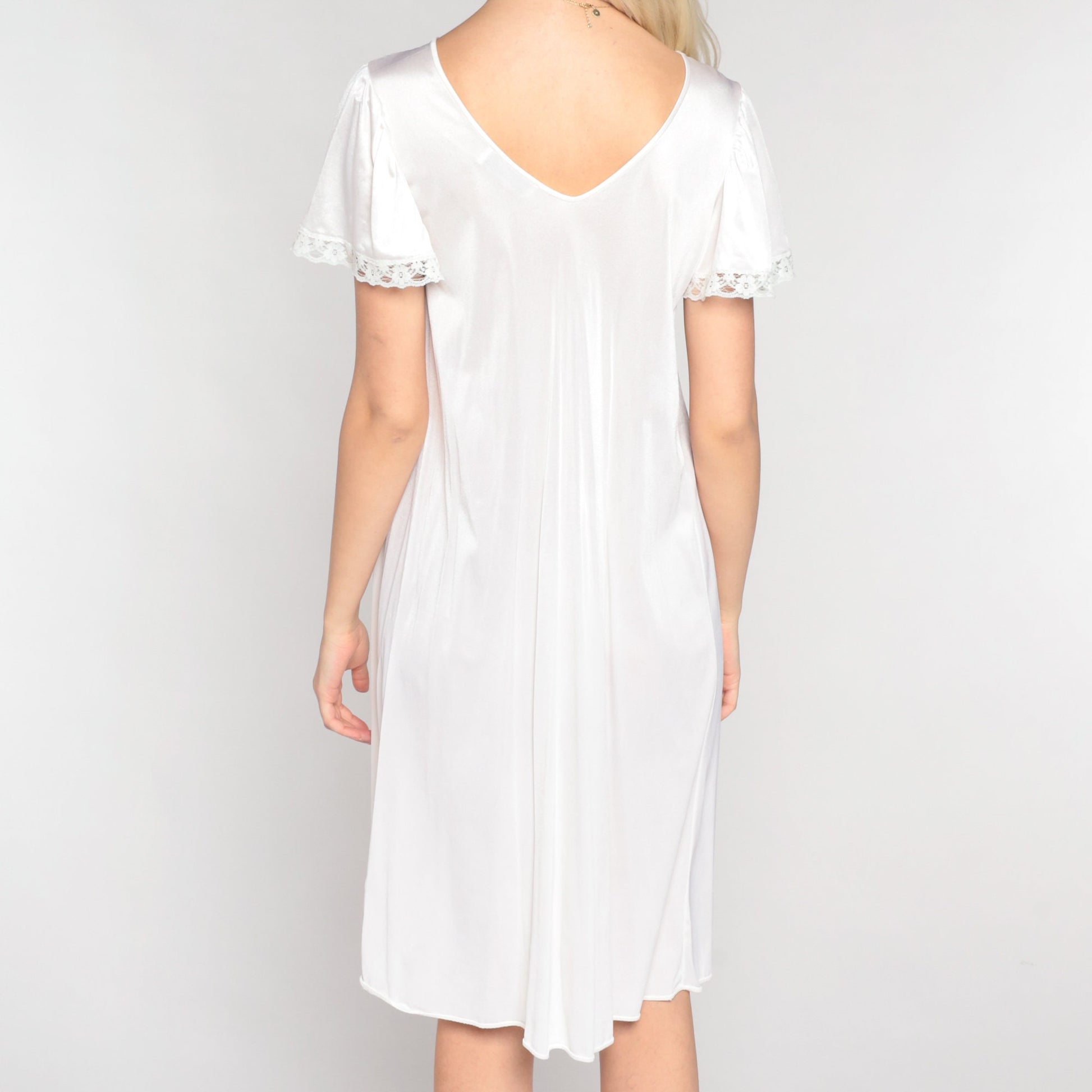80s White Lace Nightgown Floral Trim V-Neck Short Sleeve Knee Length Medium