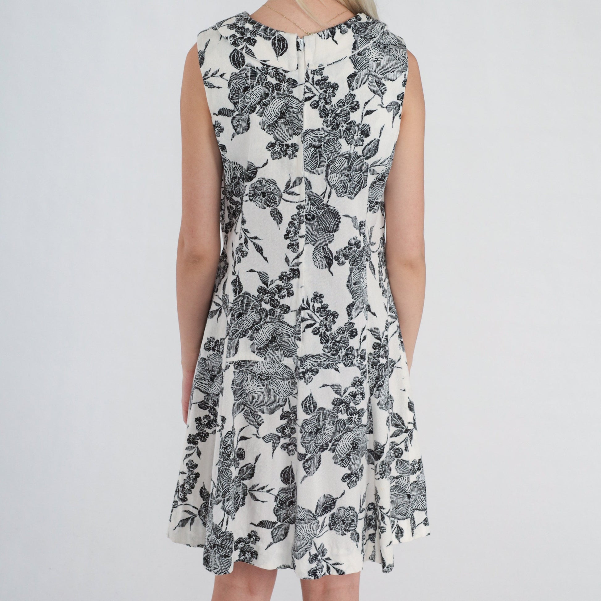 70s Floral Shift Dress Black White Mod Mini Sleeveless Collared Small