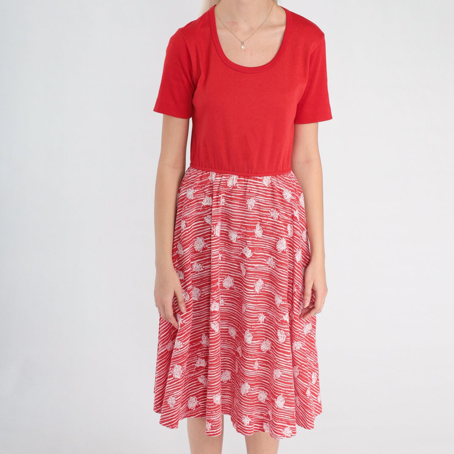 70s Red Floral Midi Dress High Waist Scoop Neck Short Sleeve Small Medium
