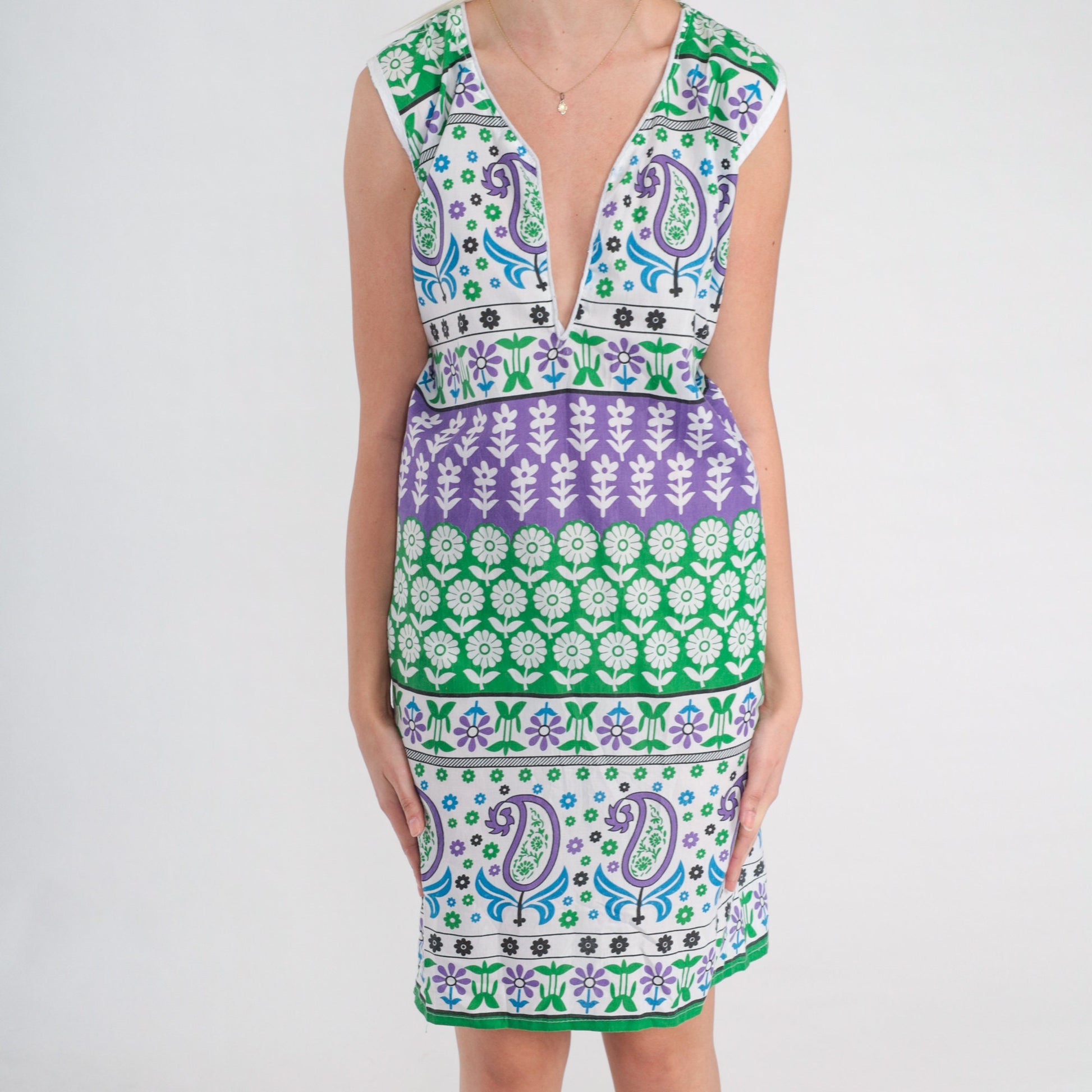 70s Floral Shift Dress Deep V Neck Sleeveless Mini Purple Green White Small