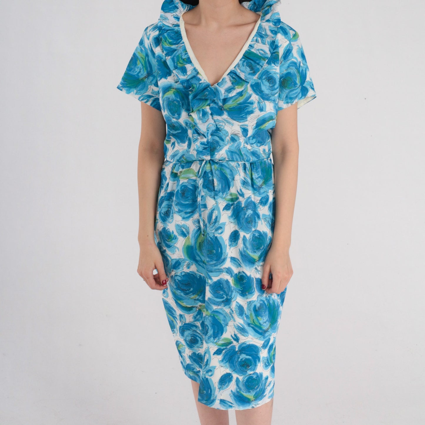 1960s Floral Pencil Dress Blue Rose Print High Waist V Neck Ruffled Medium M