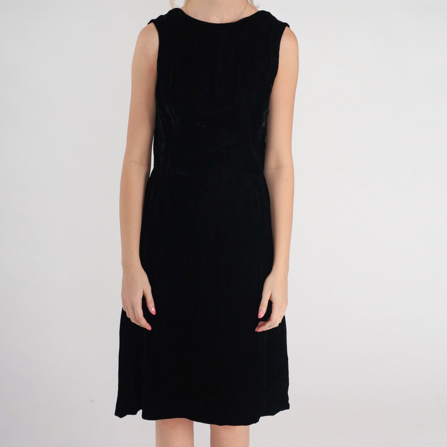 70s Black Velvet Shift Dress Low Back Sleeveless Small