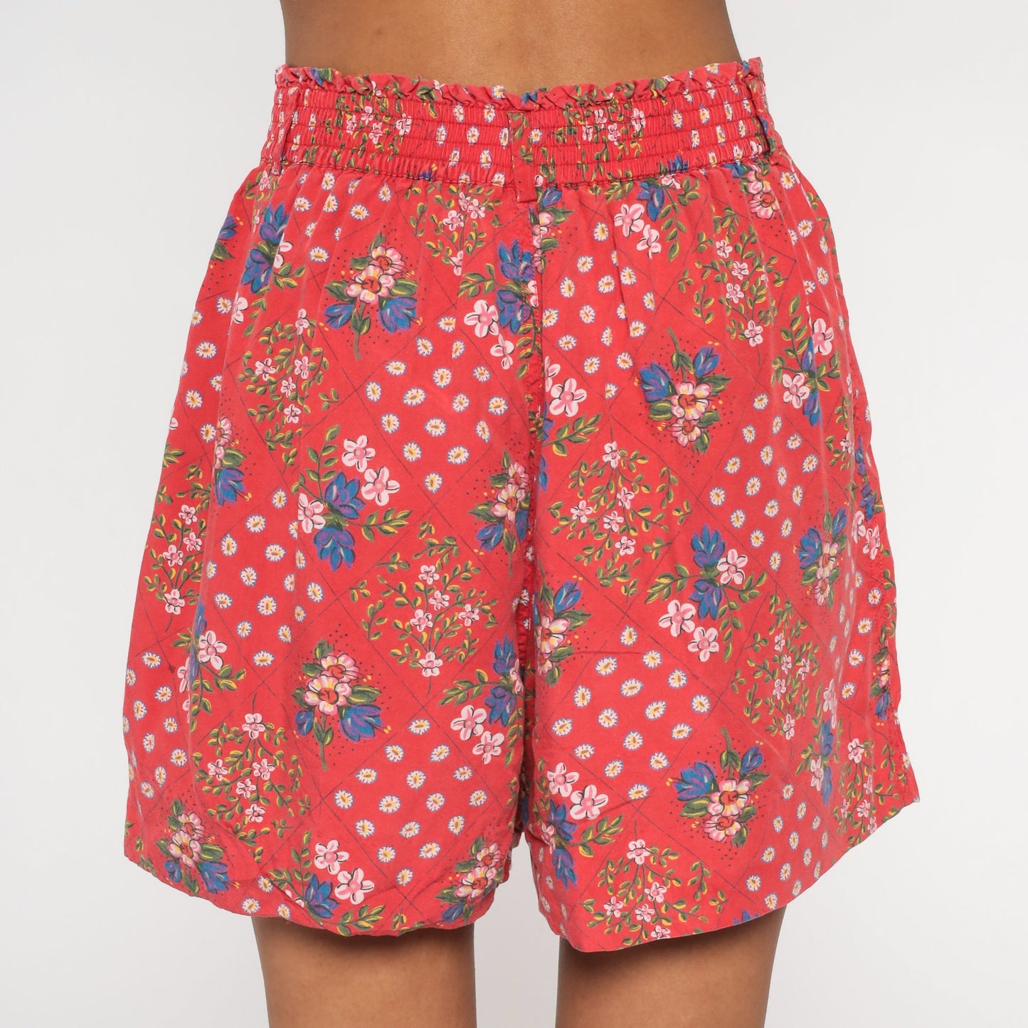 90s Liz Claiborne Floral Patchwork Shorts Red High Waist Pleated Medium