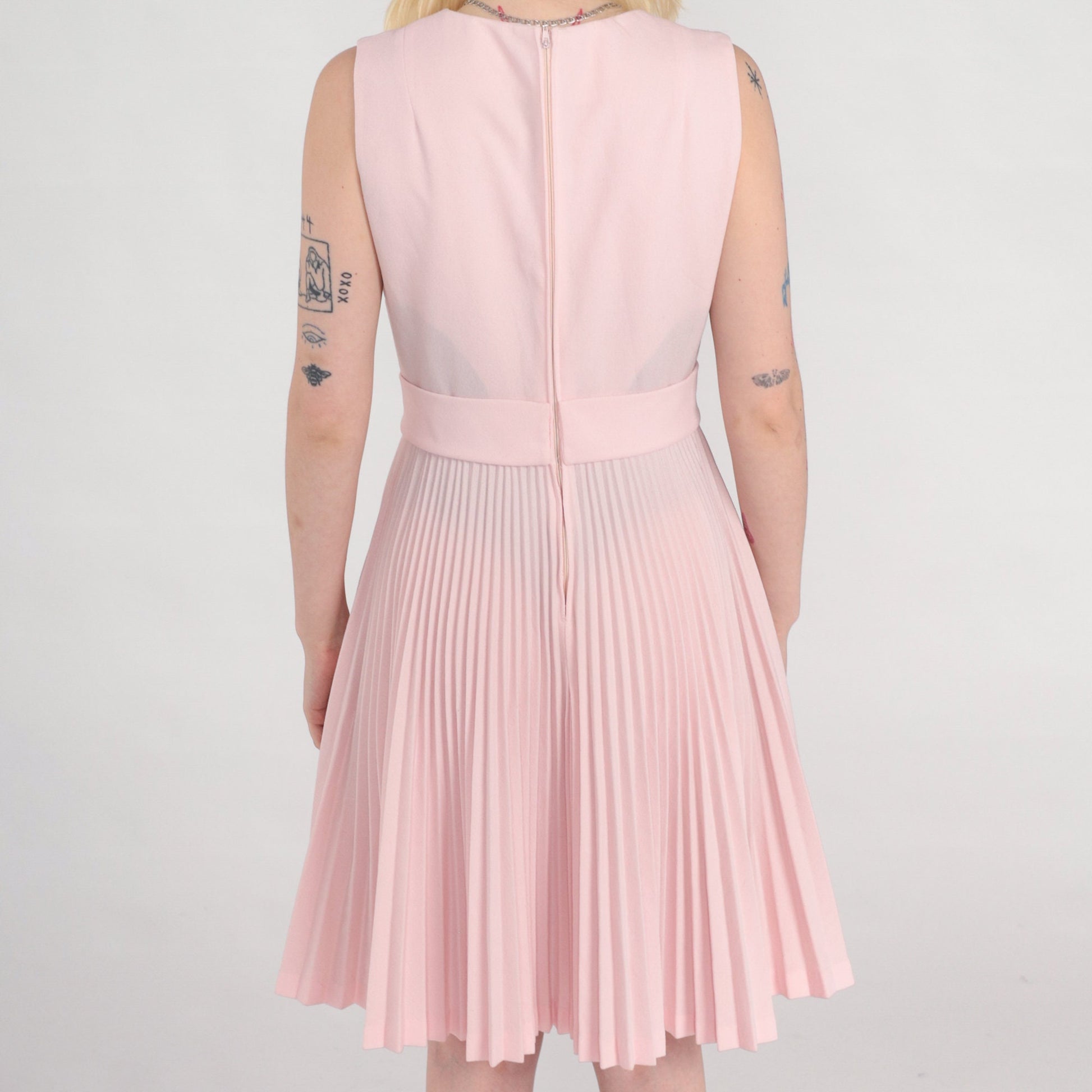 70s Baby Pink Beaded Wrap Dress Knee-Length Sleeveless V-Neck Small S