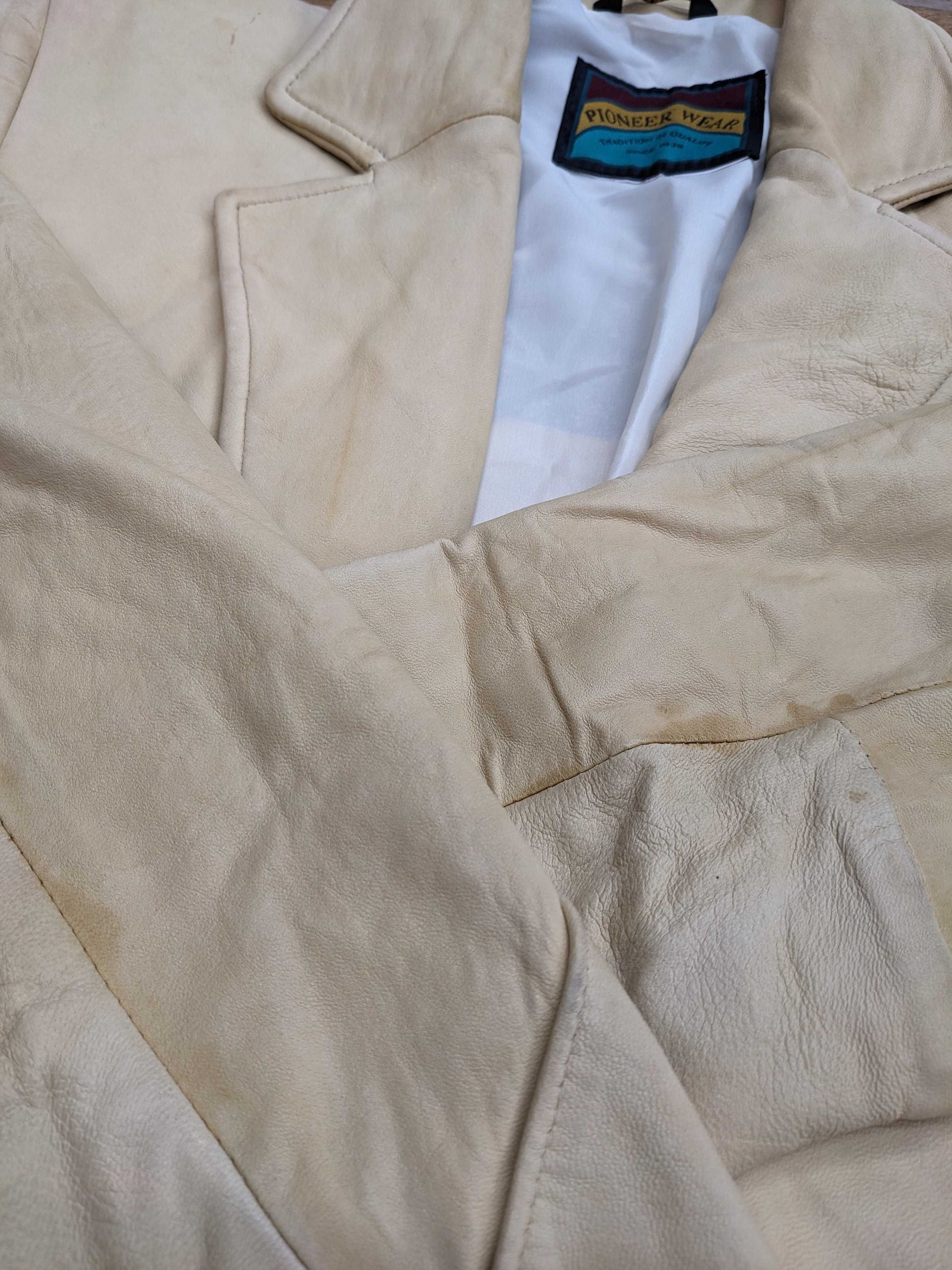 80s Pioneer Wear Leather Blazer Cropped Deep V Neck Sand Yellow Extra Small
