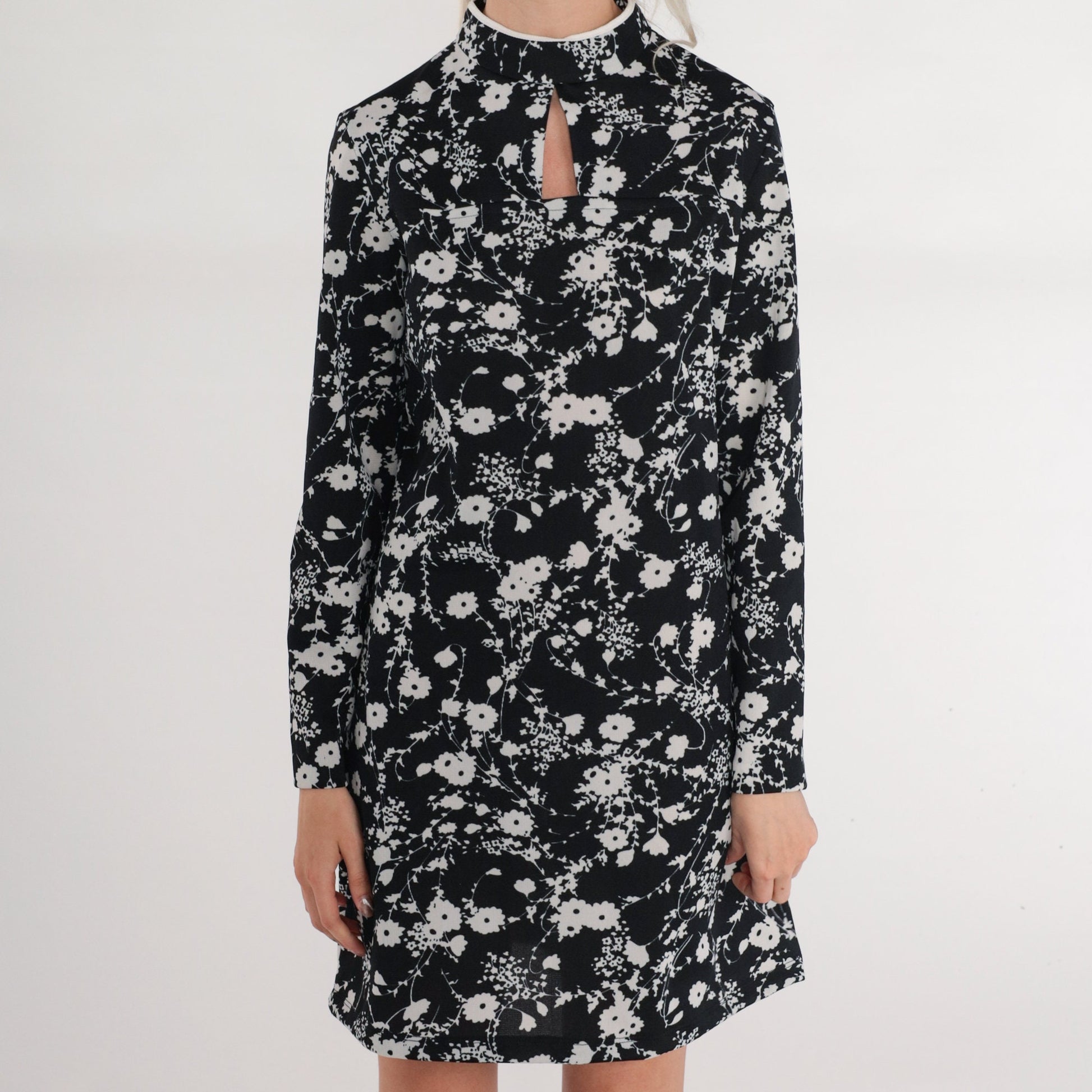 70s Black Floral Mini Dress Long Sleeve Mock Neck Keyhole Medium