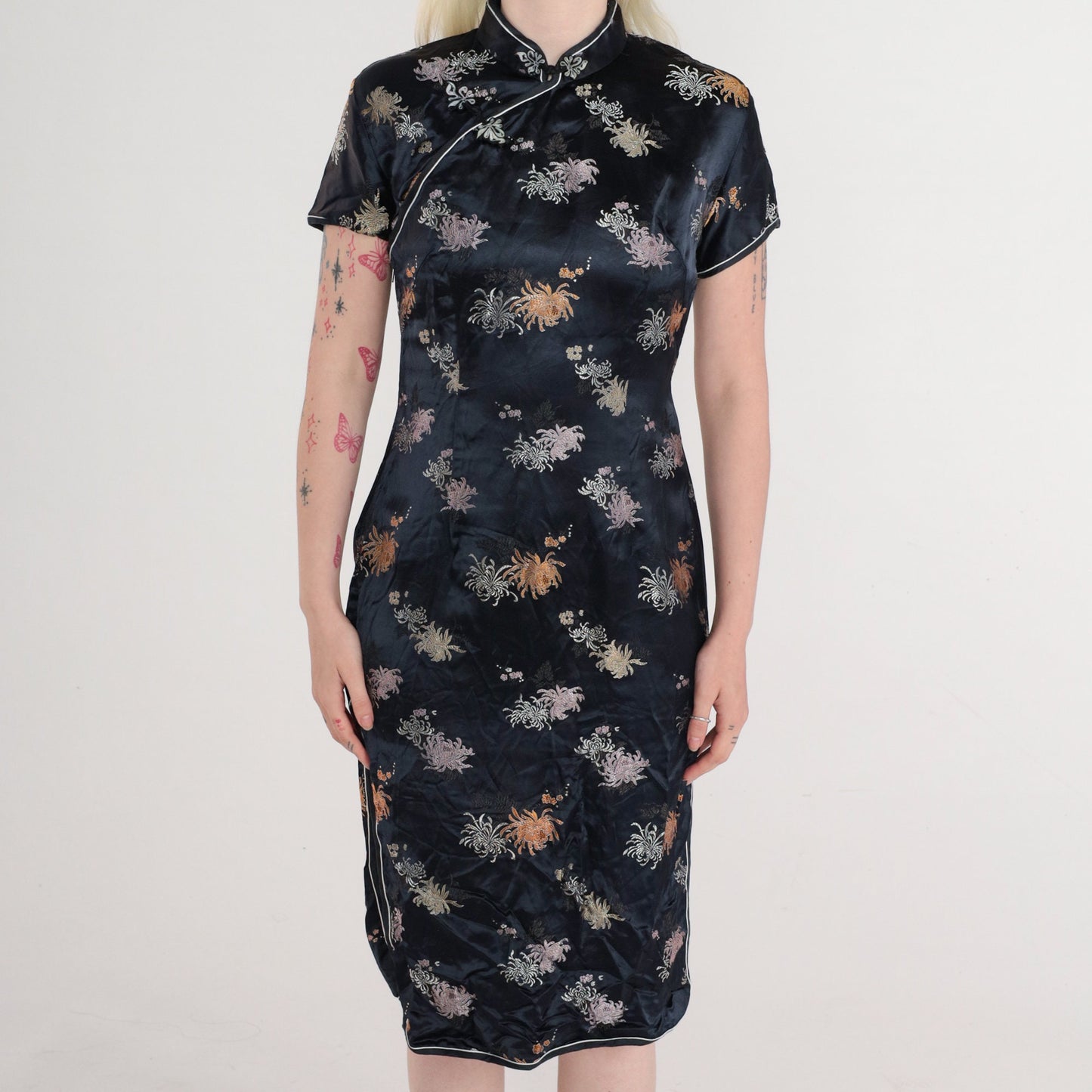 90s Black Floral Cheongsam Midi Dress Mandarin Collar Frog Buttons Side Slit Medium