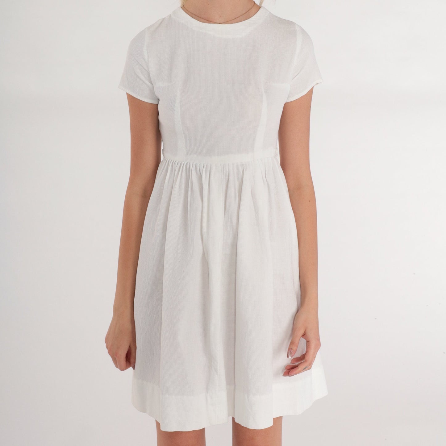 1970s White Mini Dress Empire Waist Short Sleeve Gathered Skirt 2XS