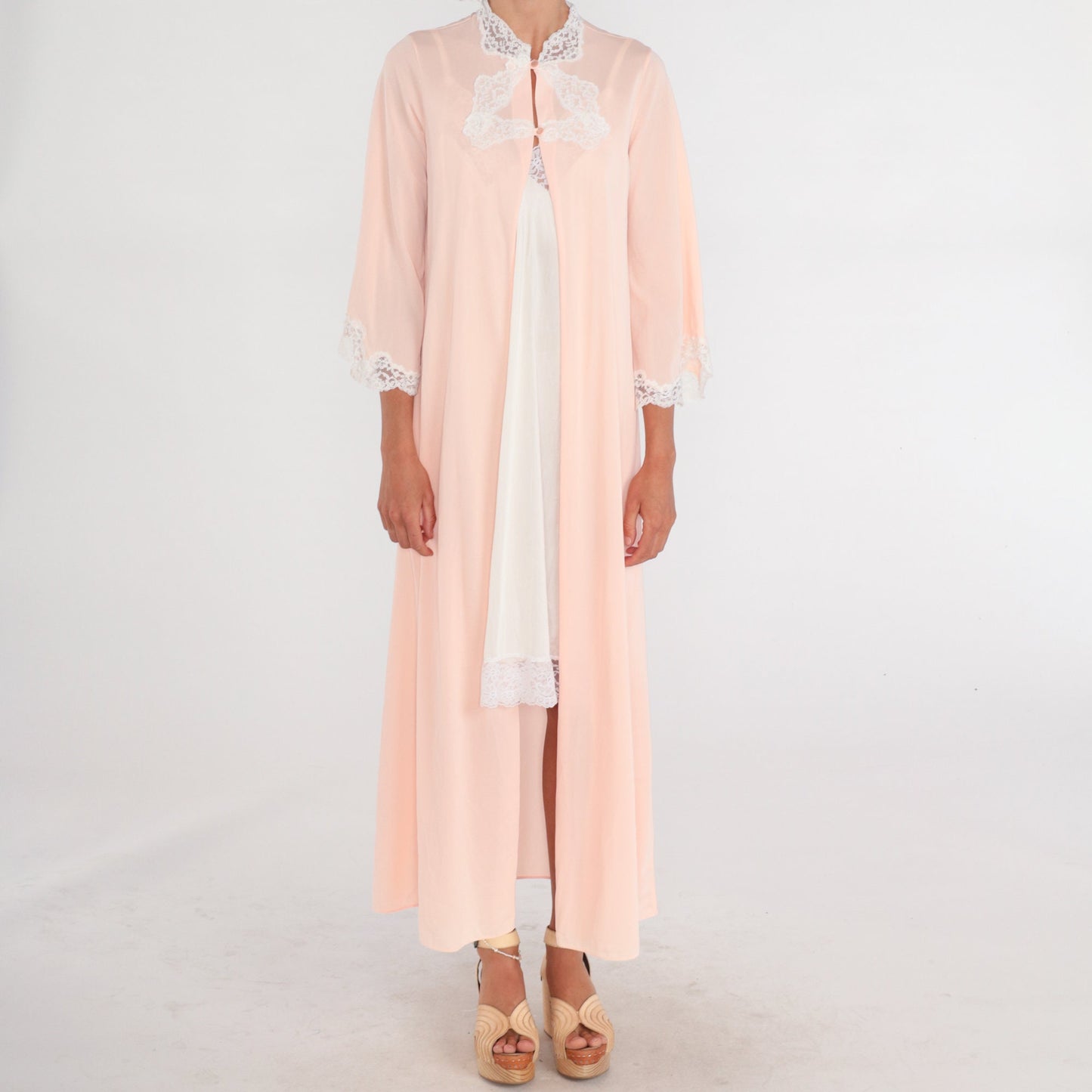 70s Pink Lace Trim Pajama Robe Maxi Button Front Nightgown Small Medium