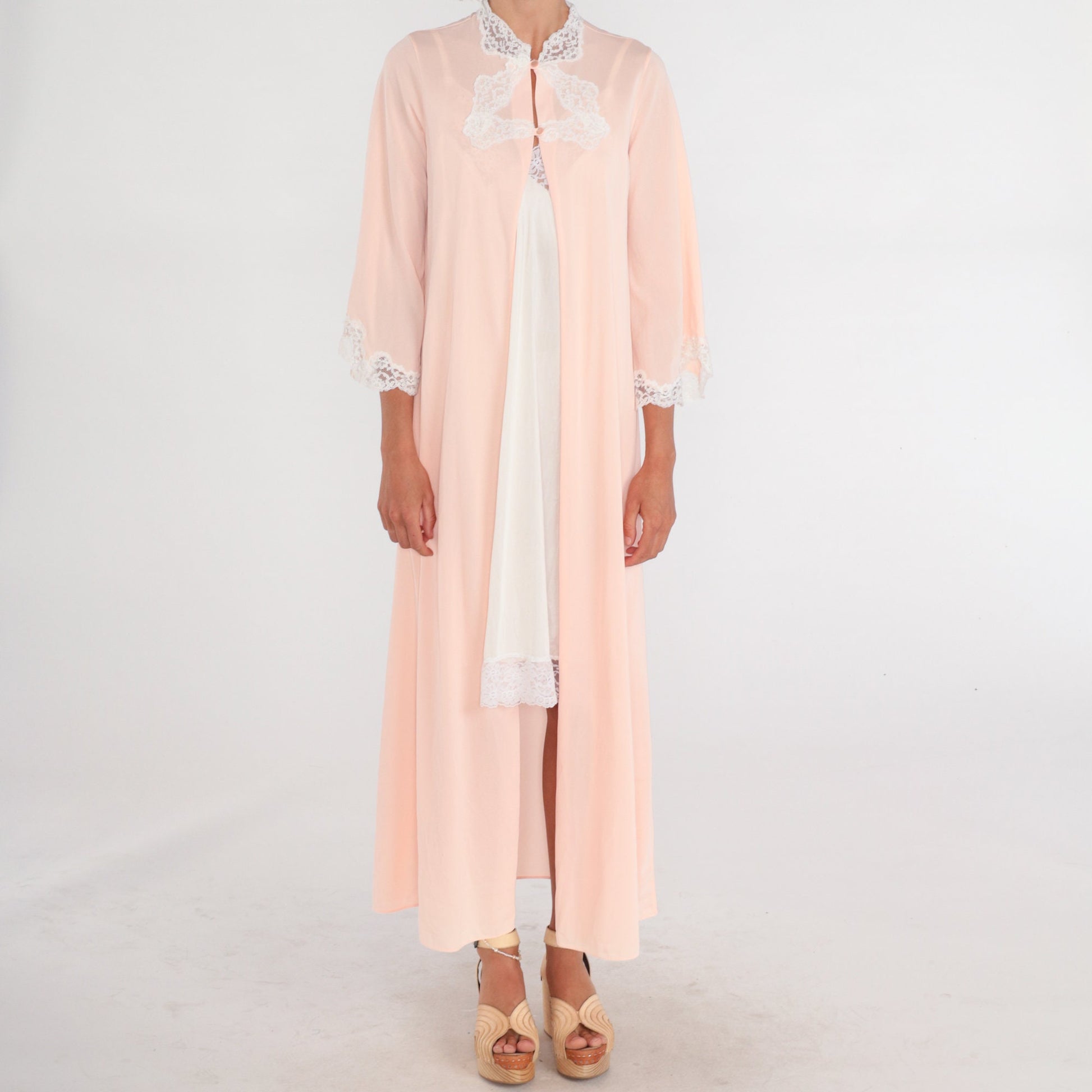 70s Pink Lace Trim Pajama Robe Maxi Button Front Nightgown Small Medium