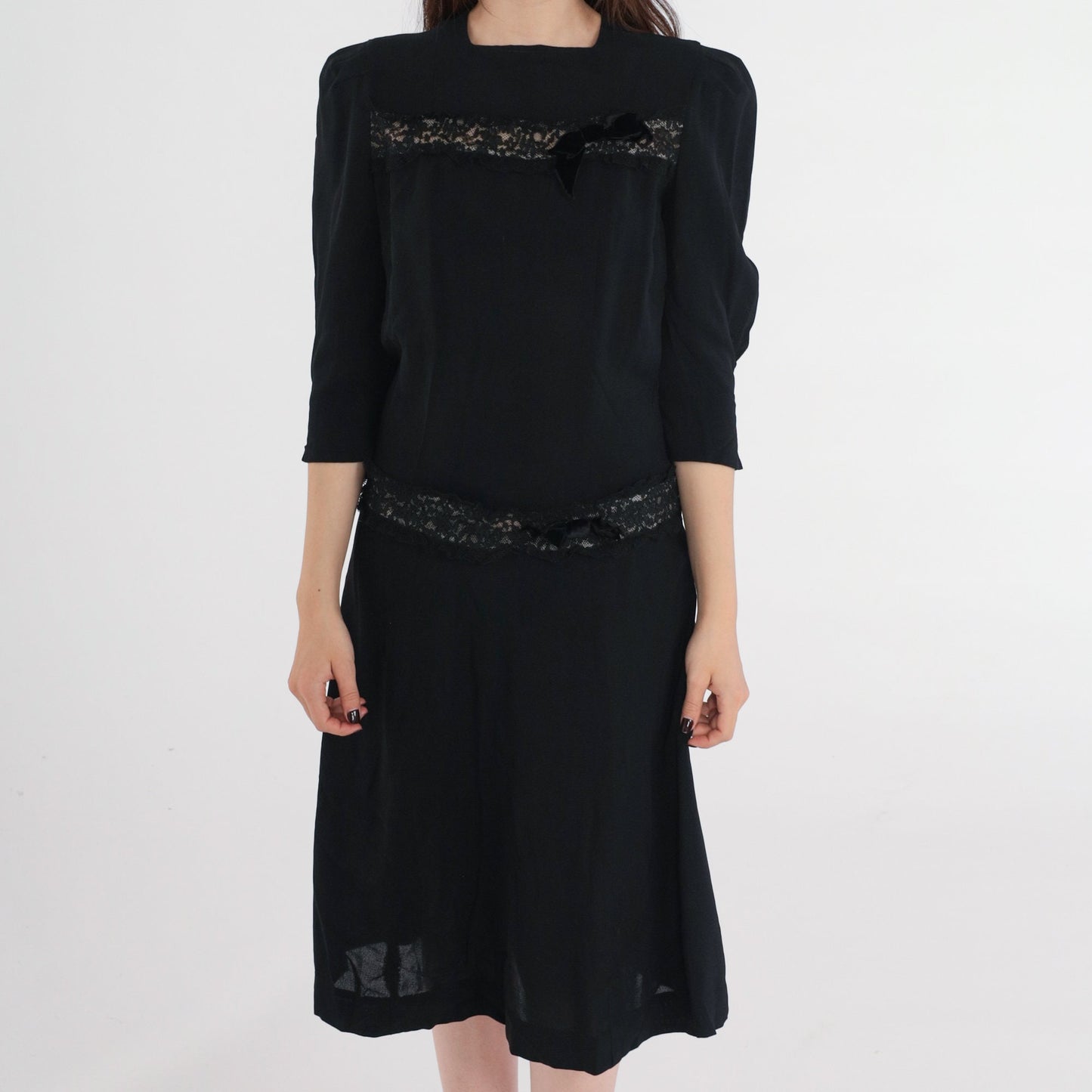 1950s Black Lace Trim Party Dress Shift Drop Waist Bow Tea Length Extra Small