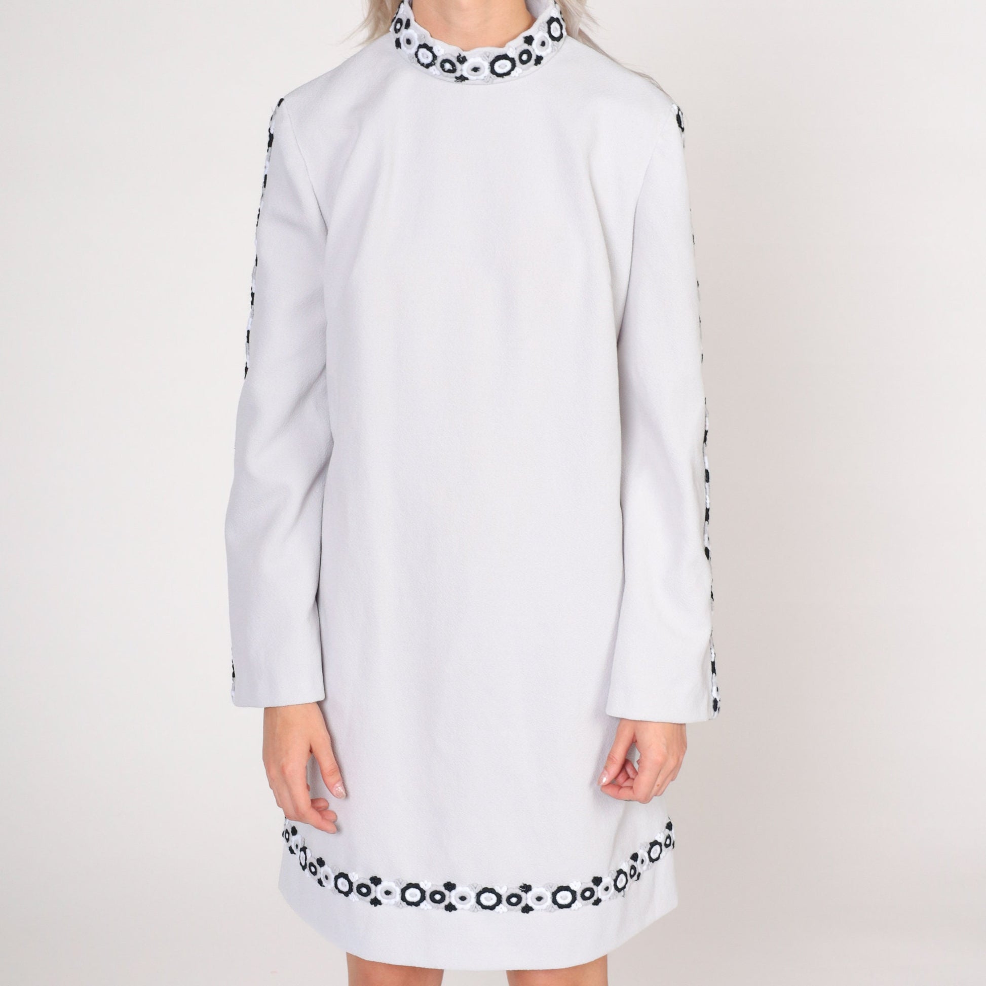 70s Mod Mini Dress Bell Sleeve Mock Neck Floral Embroidered Light Grey Medium