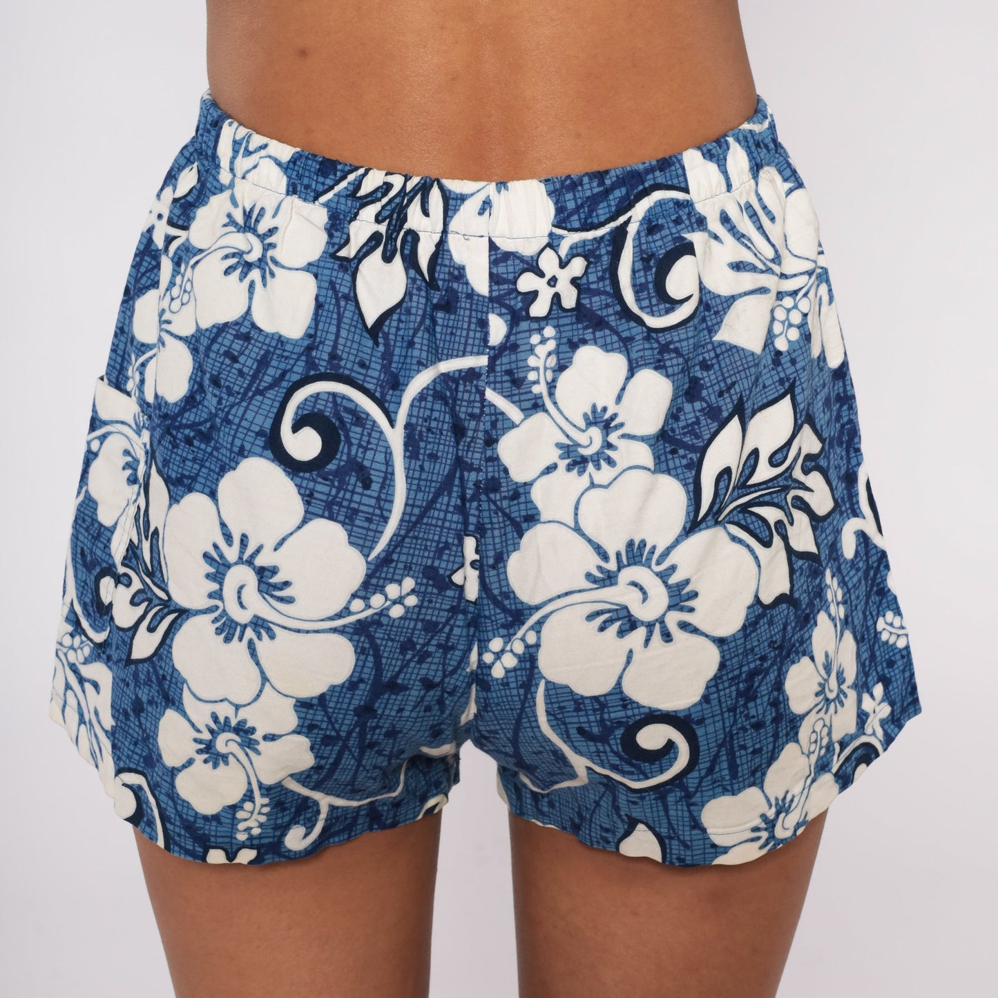 90s Hawaiian Floral Shorts Blue Hibiscus High Waist Cotton Small