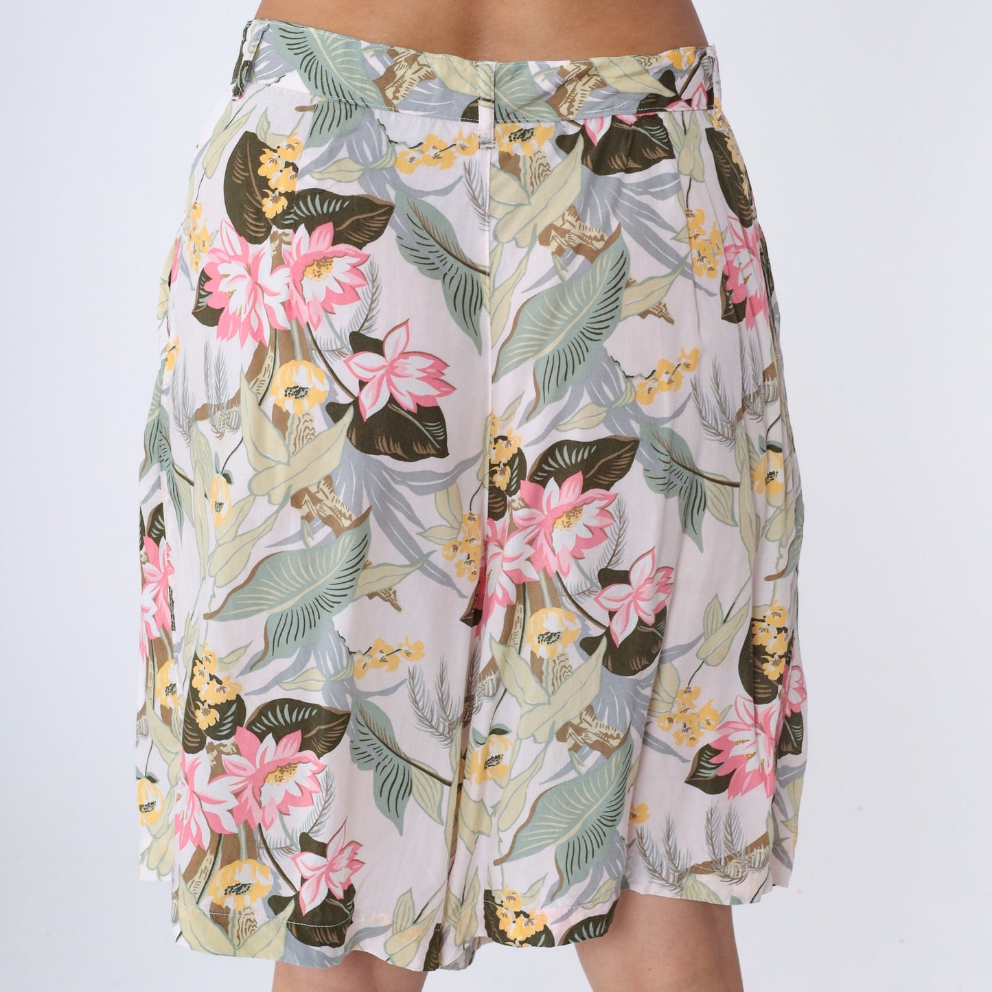 90s GAP Floral High-Waisted Shorts Tropical Print White Rayon Medium