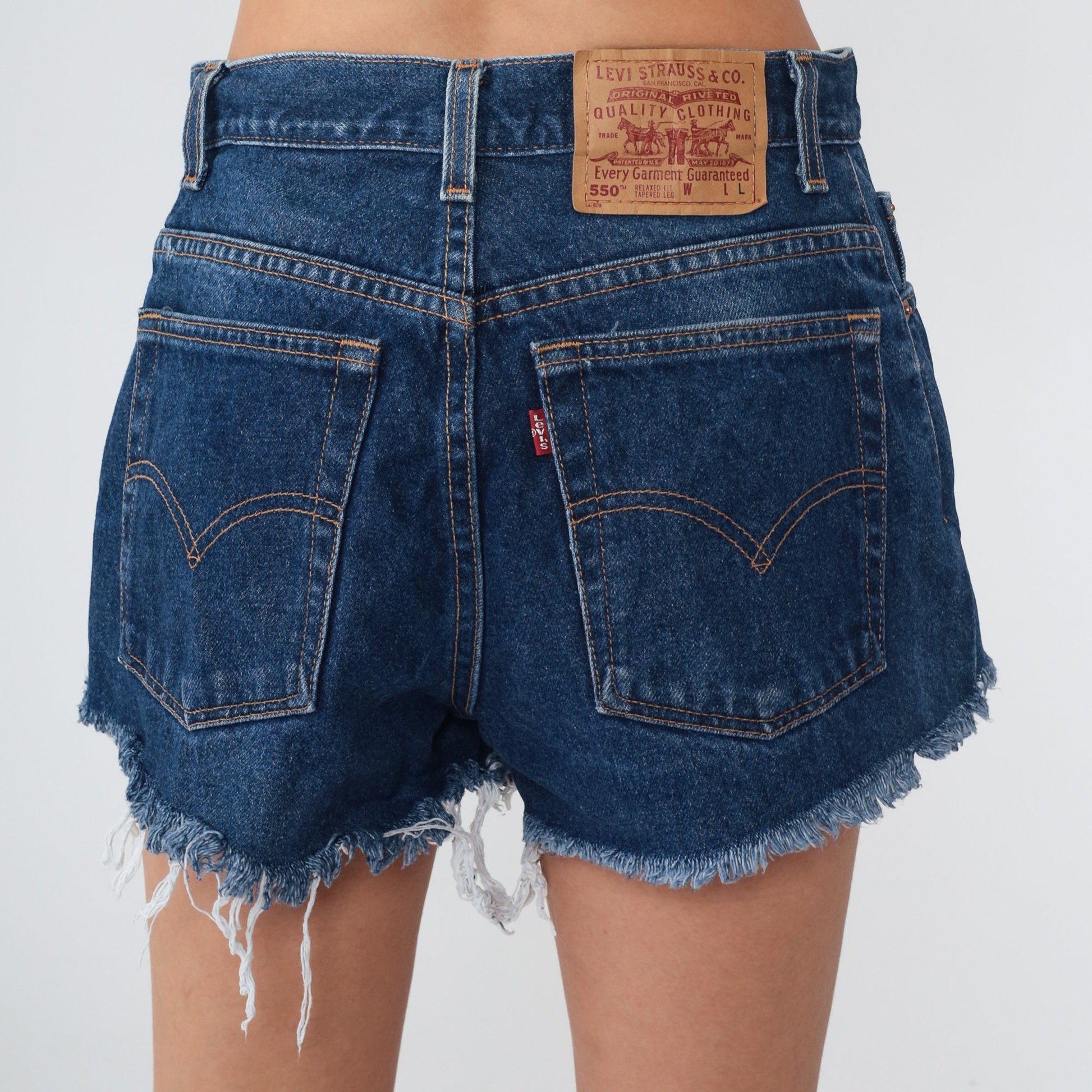 Levi's 550 80s Dark Wash Denim Shorts High Rise Frayed Hem Small