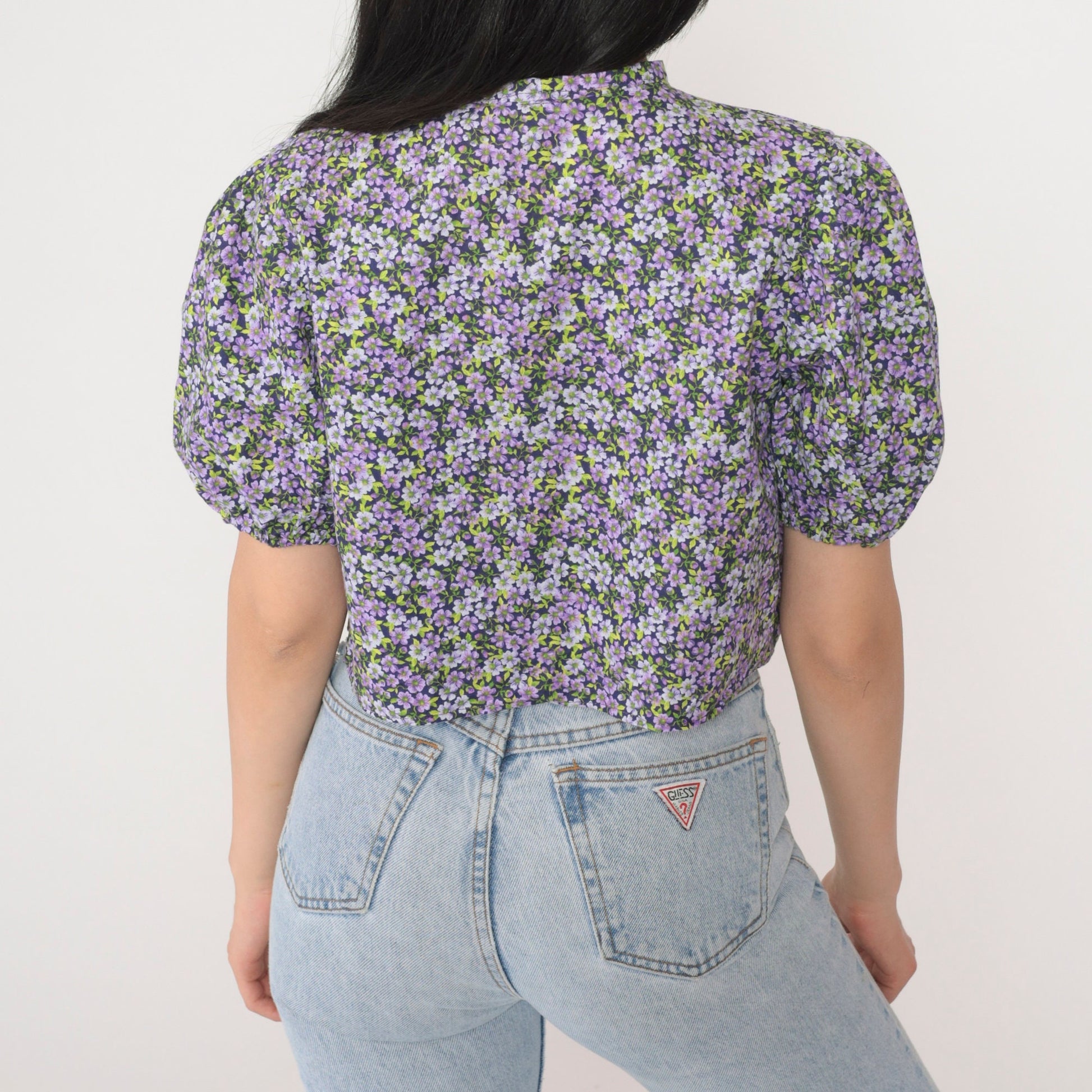 90s Purple Floral Crop Top Puff Sleeve Button-Up Blouse Tie Neck Small